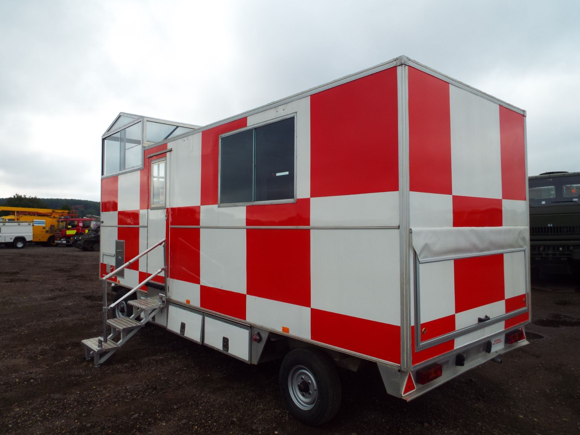 Mobile Observation and Command Centre - Bild 3 aus 46