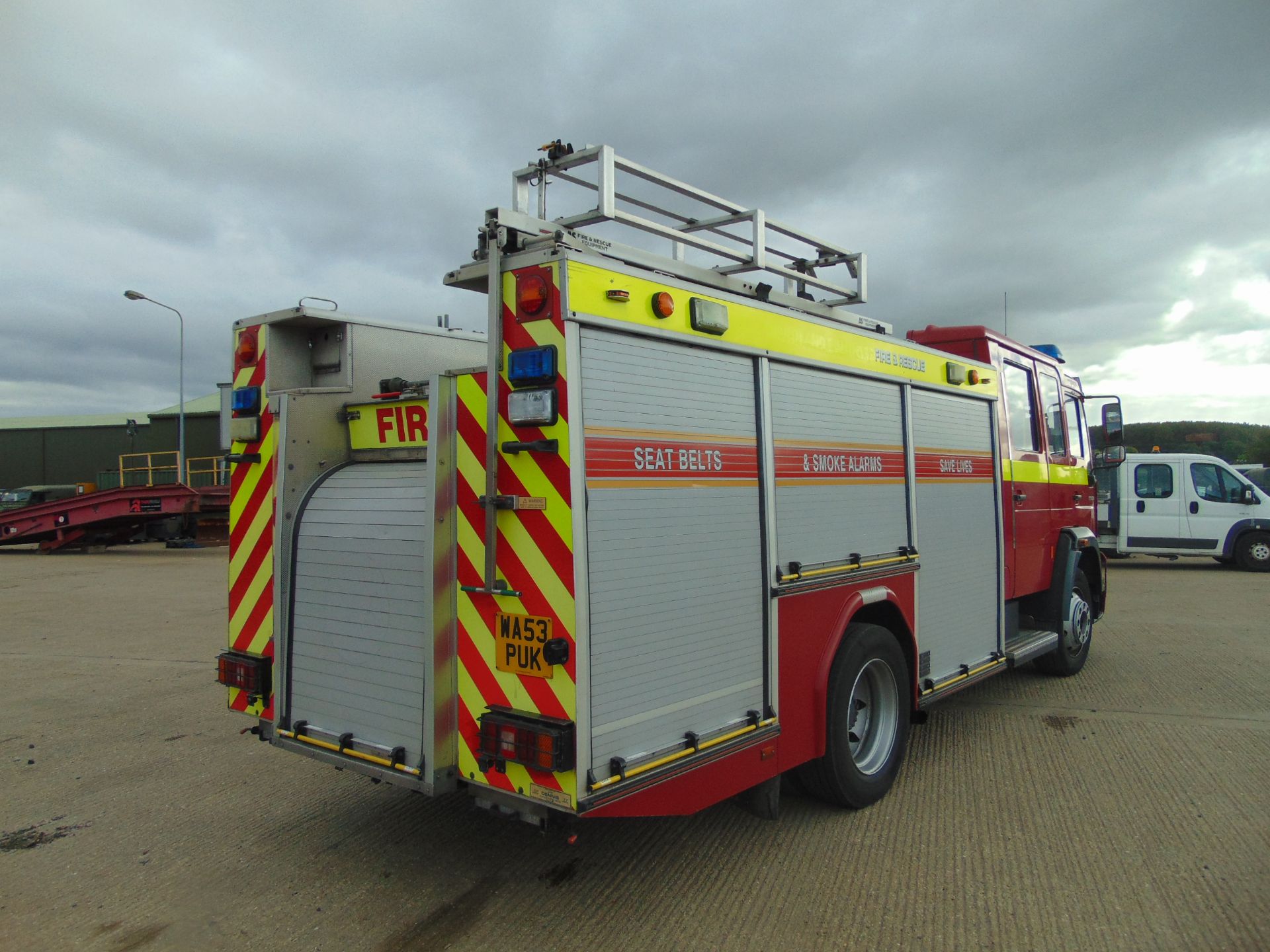 MAN LE 14.280 Fire Engine - Image 7 of 35