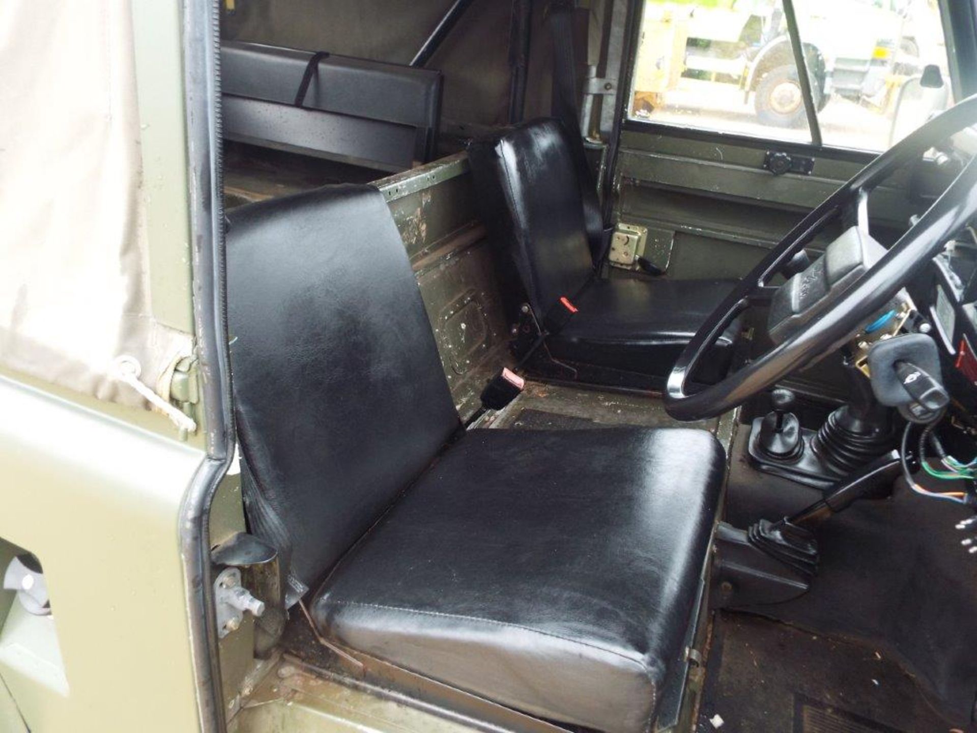 Land Rover 90 Soft Top - Image 15 of 27