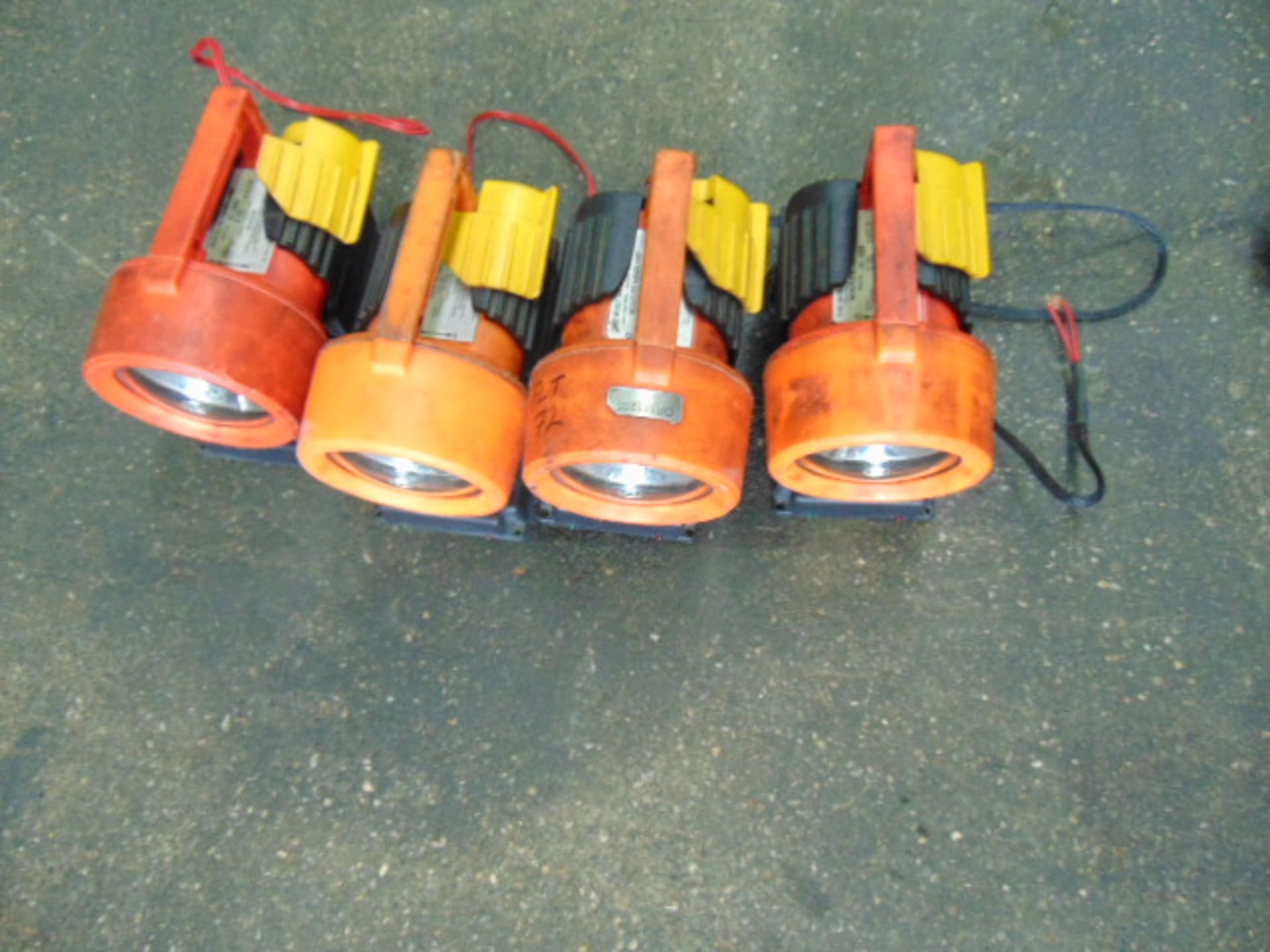 4 x Wolflite H-SB8 Handlamps with Chargers