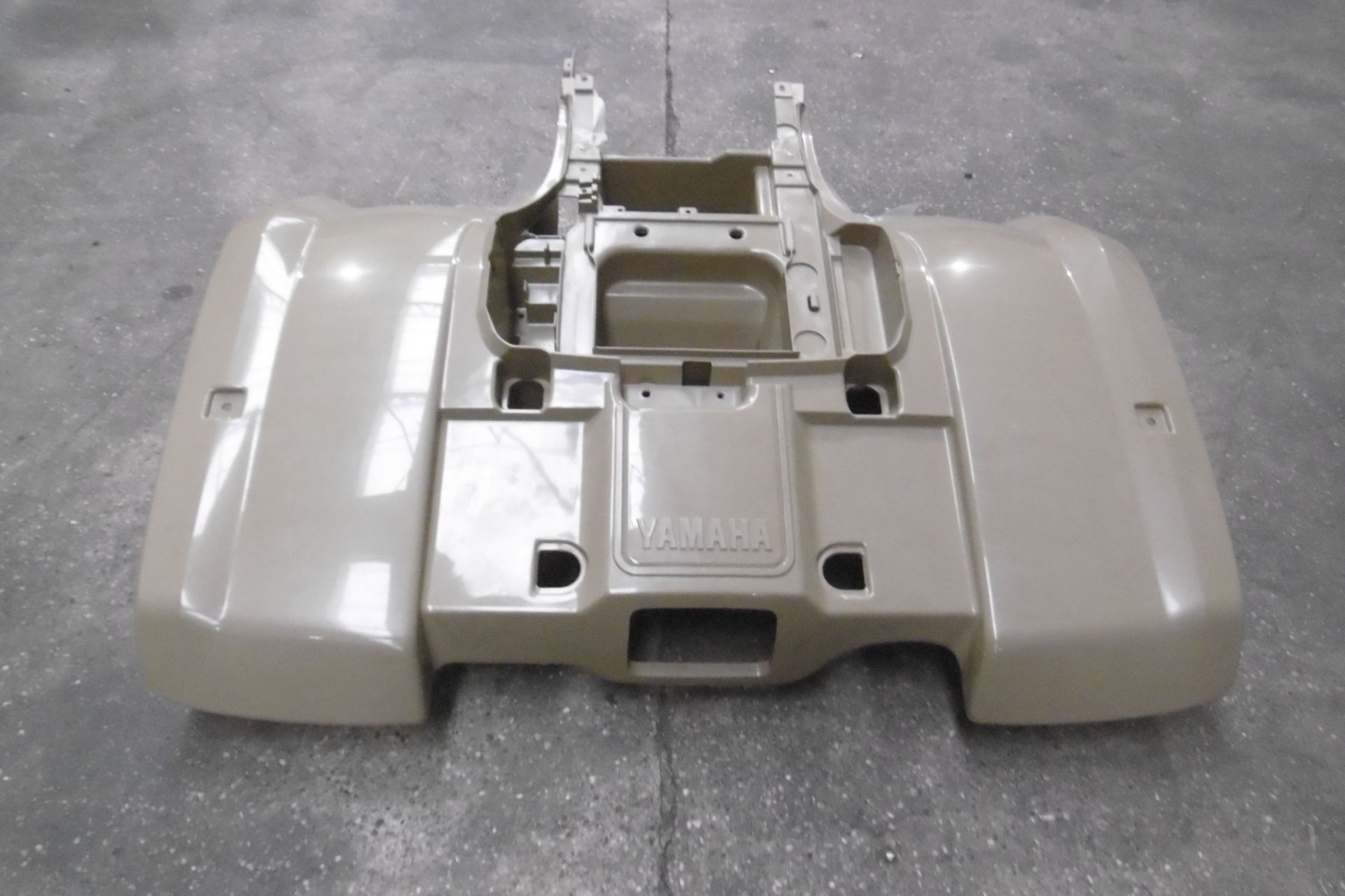 Yamaha Grizzly Body Panels - Image 11 of 12