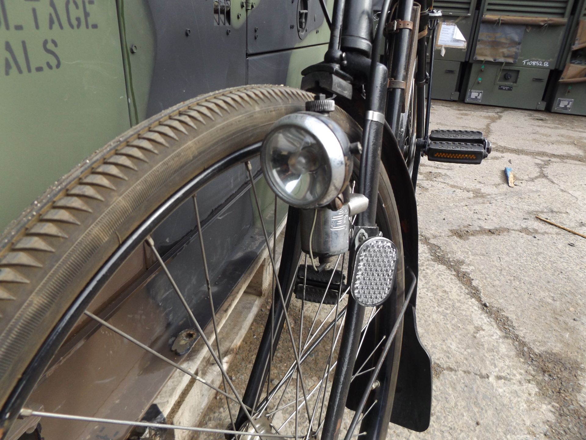 1951 Swiss Army Bicycle AS SEEN ON SALVAGE HUNTERS - Image 4 of 12