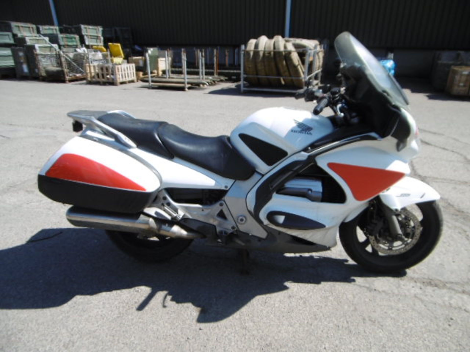 2005 Honda ST1300A Pan European Motorbike - Image 4 of 14