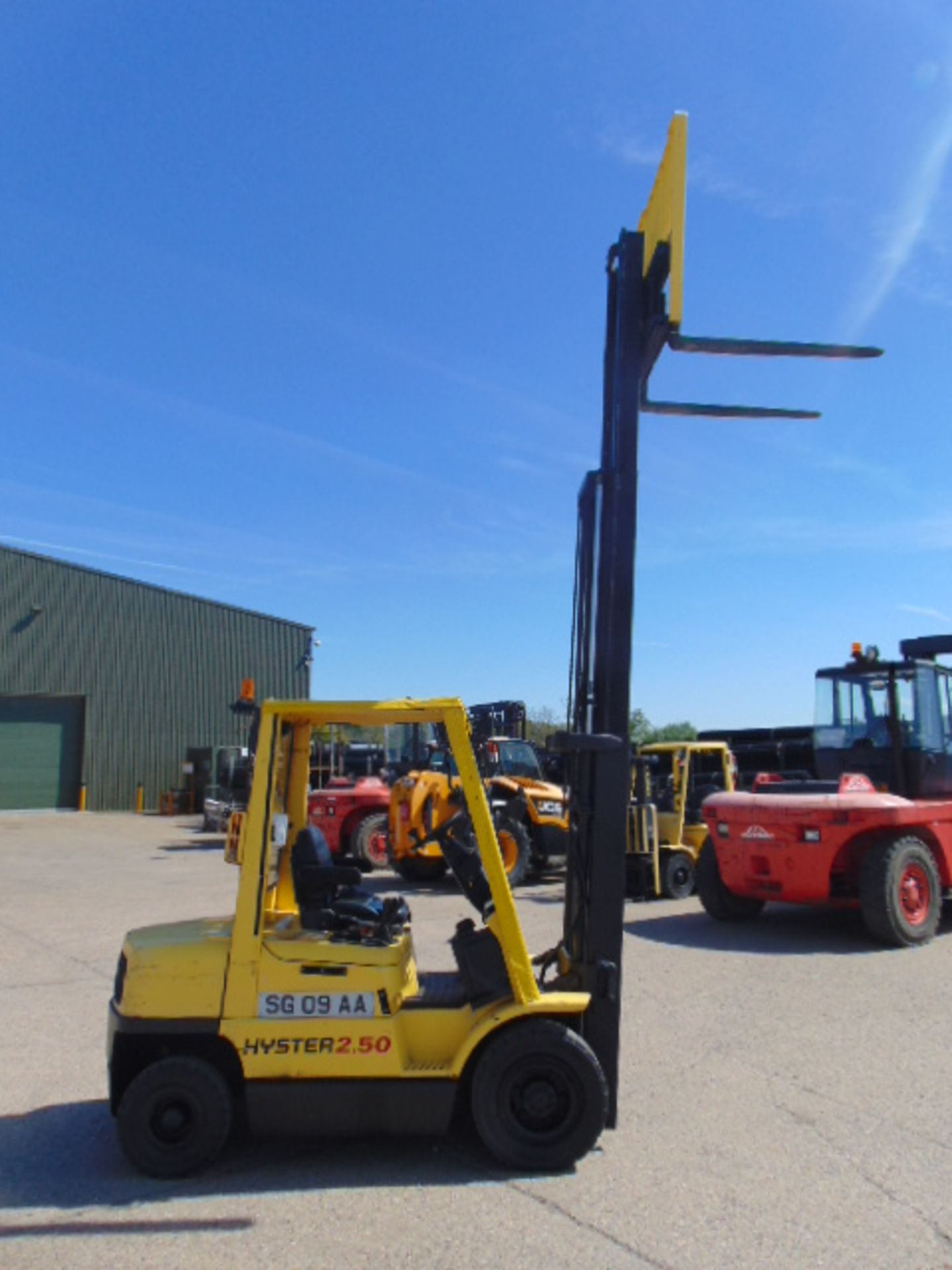 Hyster 2.50 Class C, Zone 2 Protected Diesel Forklift ONLY 763.4 hours!! - Image 11 of 29