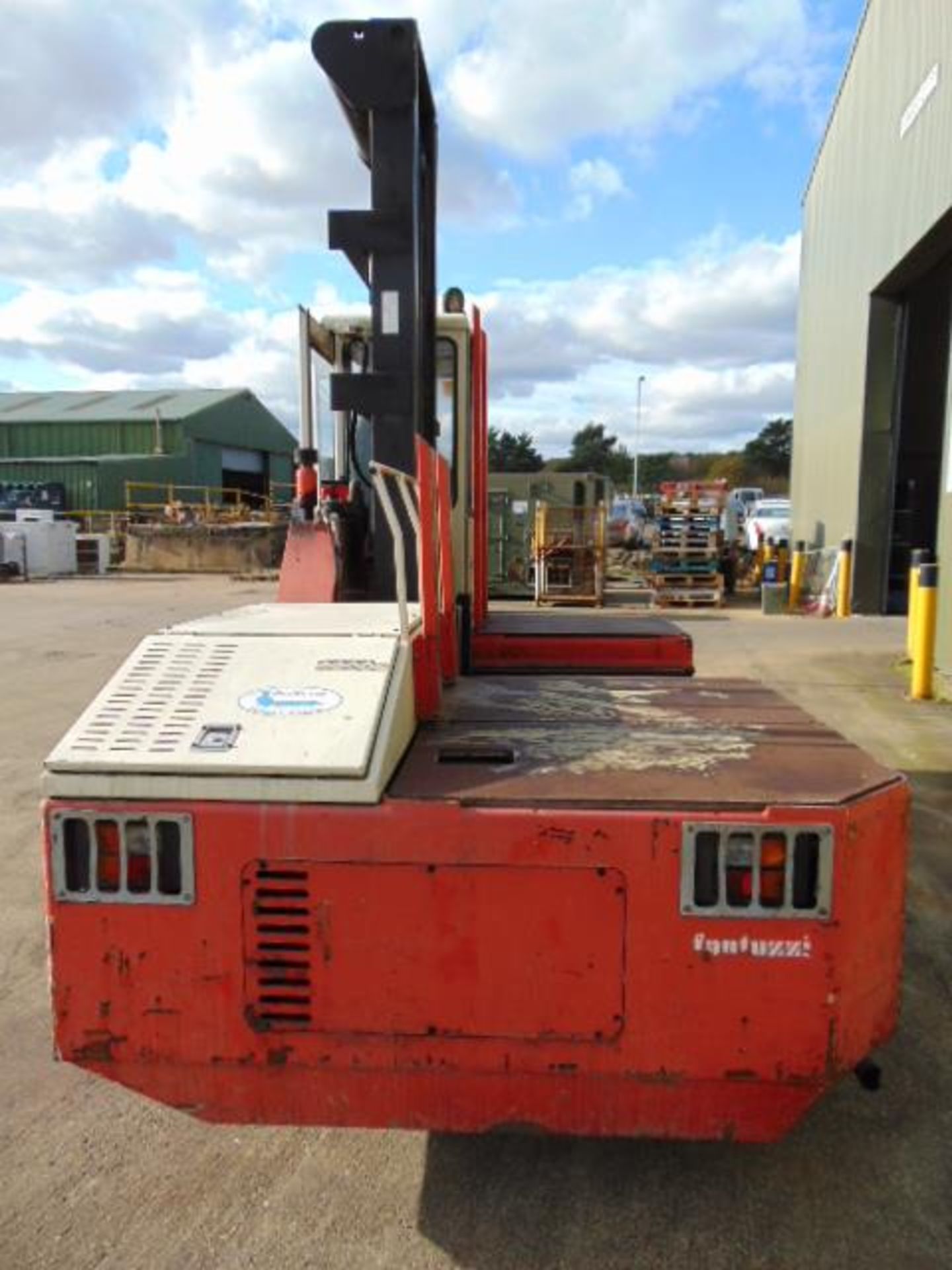 Fantuzzi SF50U 5000Kg Self Propelled Side Loading Fork Lift Truck - Image 4 of 18