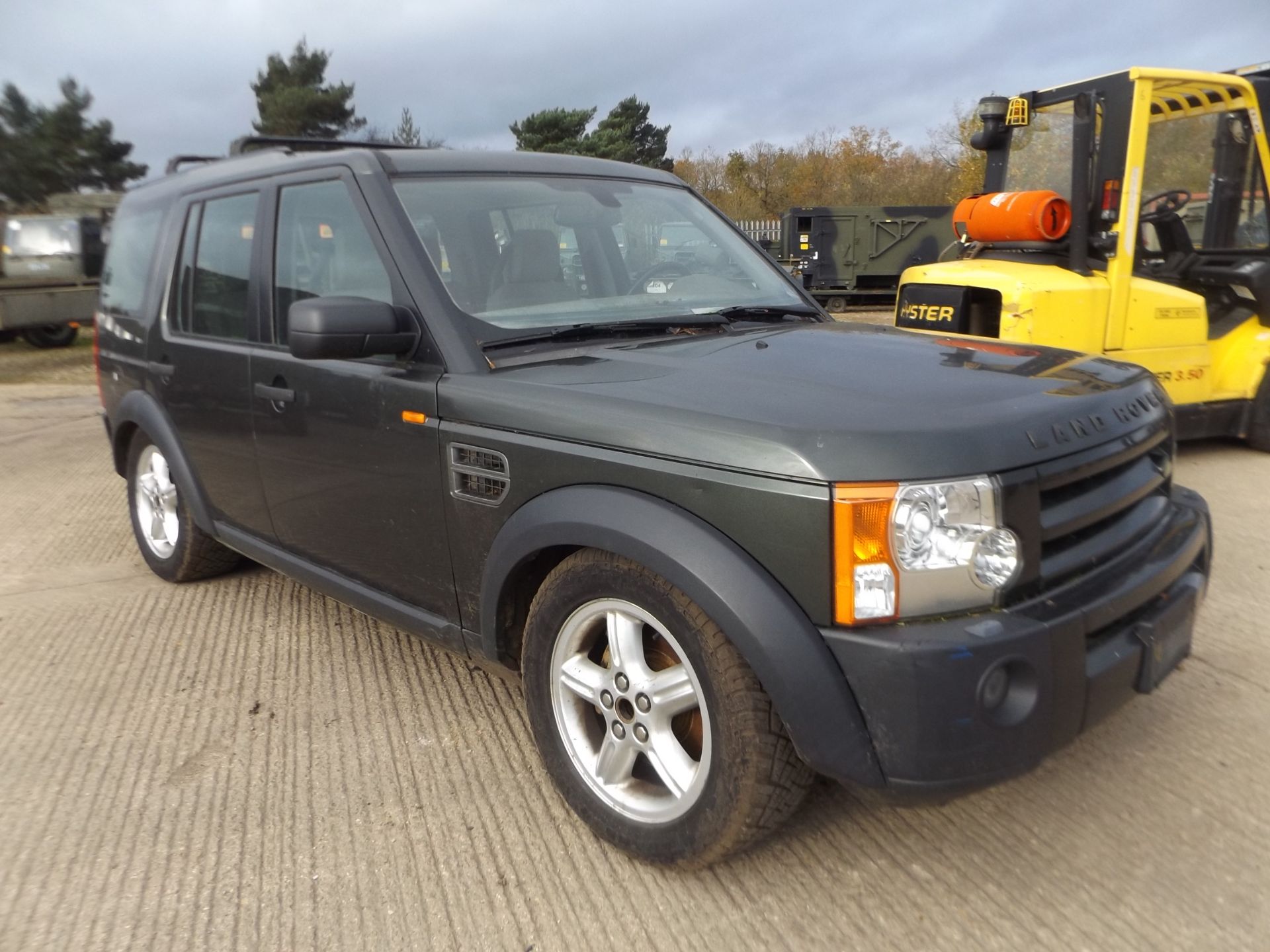 LHD Land Rover Discovery 3 V8 SE Middle East Spec
