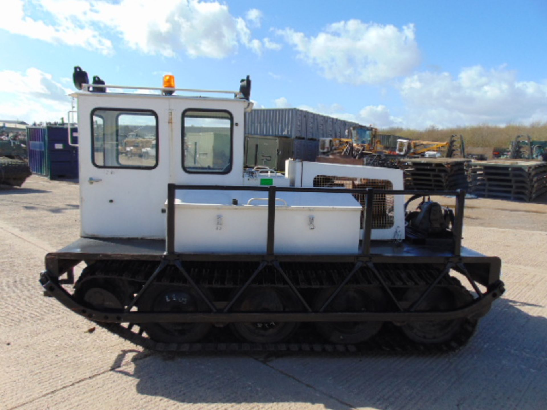 Rolba Bombardier Muskeg MM 80 All Terrain Tracked Vehicle with Rear Mounted Boughton Winch - Bild 4 aus 32