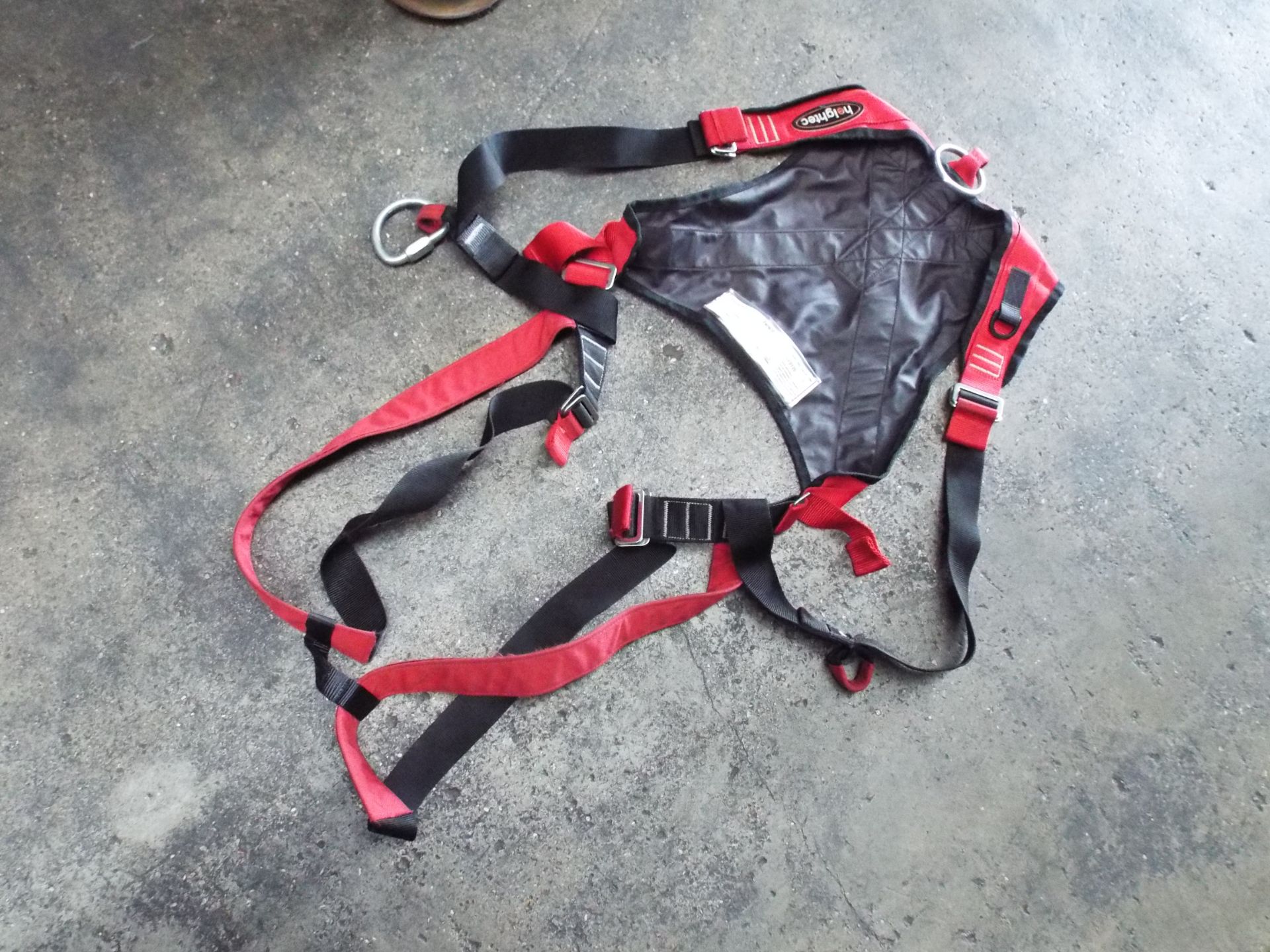 Mixed Stillage of Harnesses, Air Tank Bags etc - Image 2 of 7