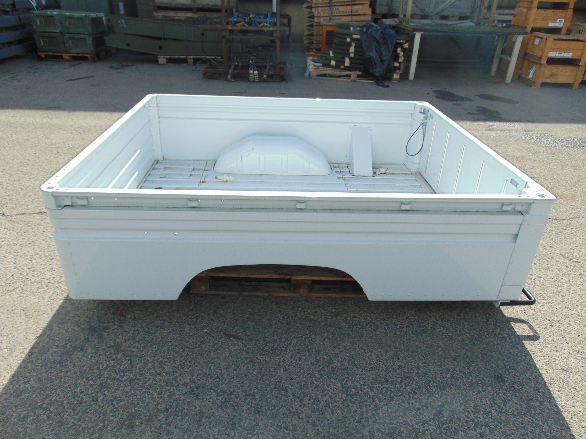 Land Rover Defender 110 High Capacity rear tub - Image 6 of 9