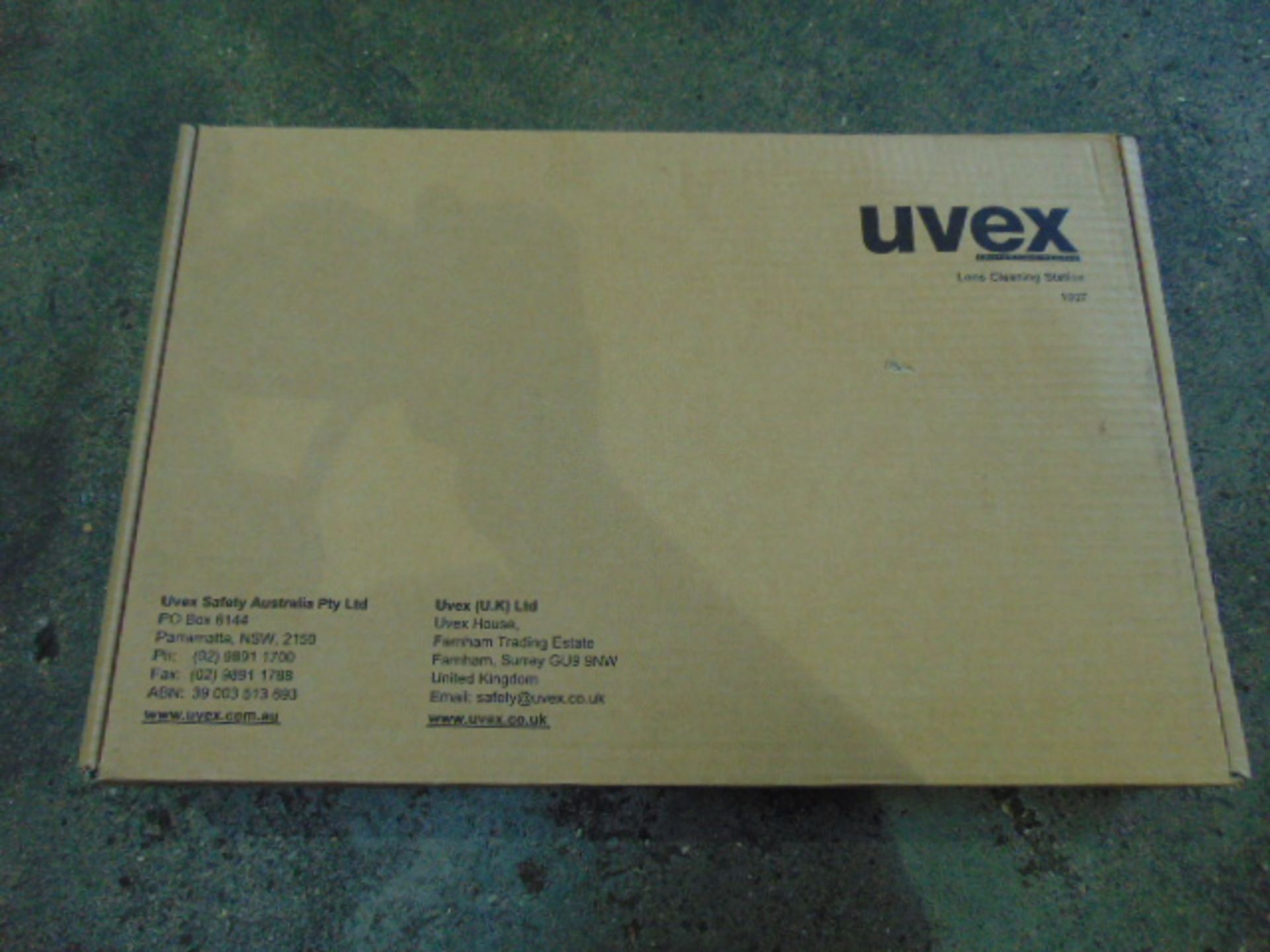 Unissued UVEX Clear-Lens Cleaning Station - Image 2 of 3