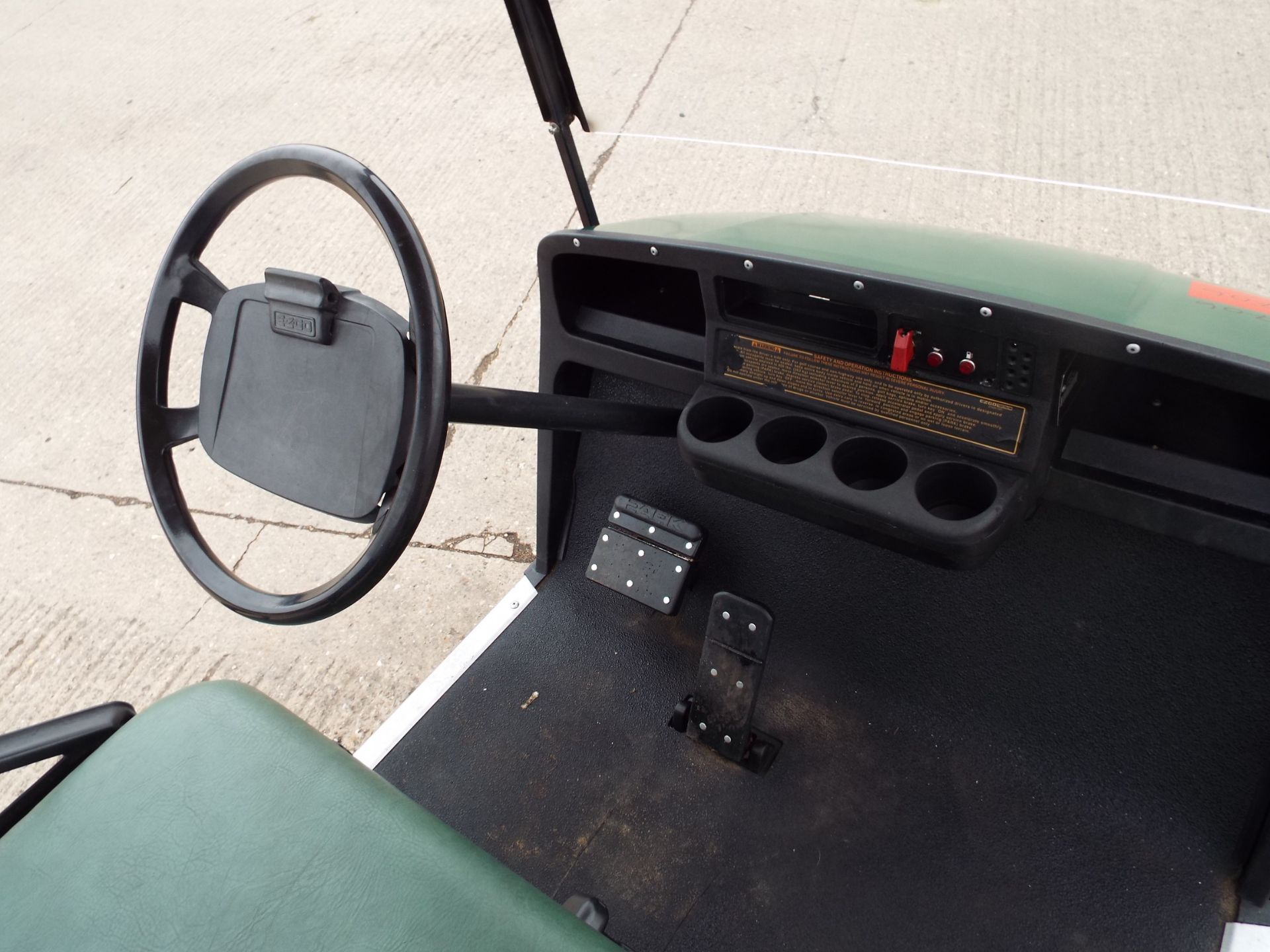 EZGO TXT Golf Buggy - Image 9 of 19