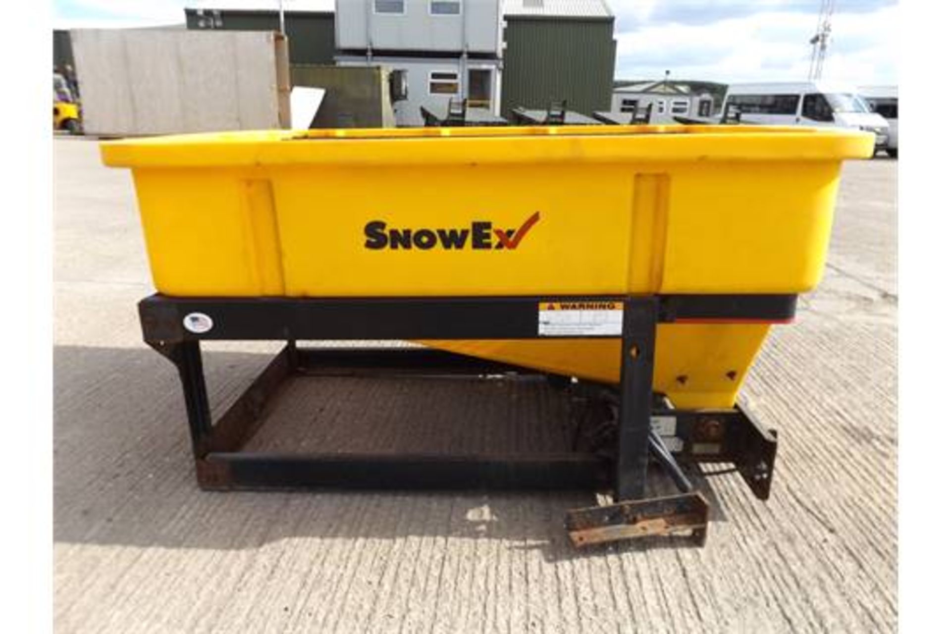 Snow Ex Vee Pro 6000 Salt Spreader - Image 6 of 10