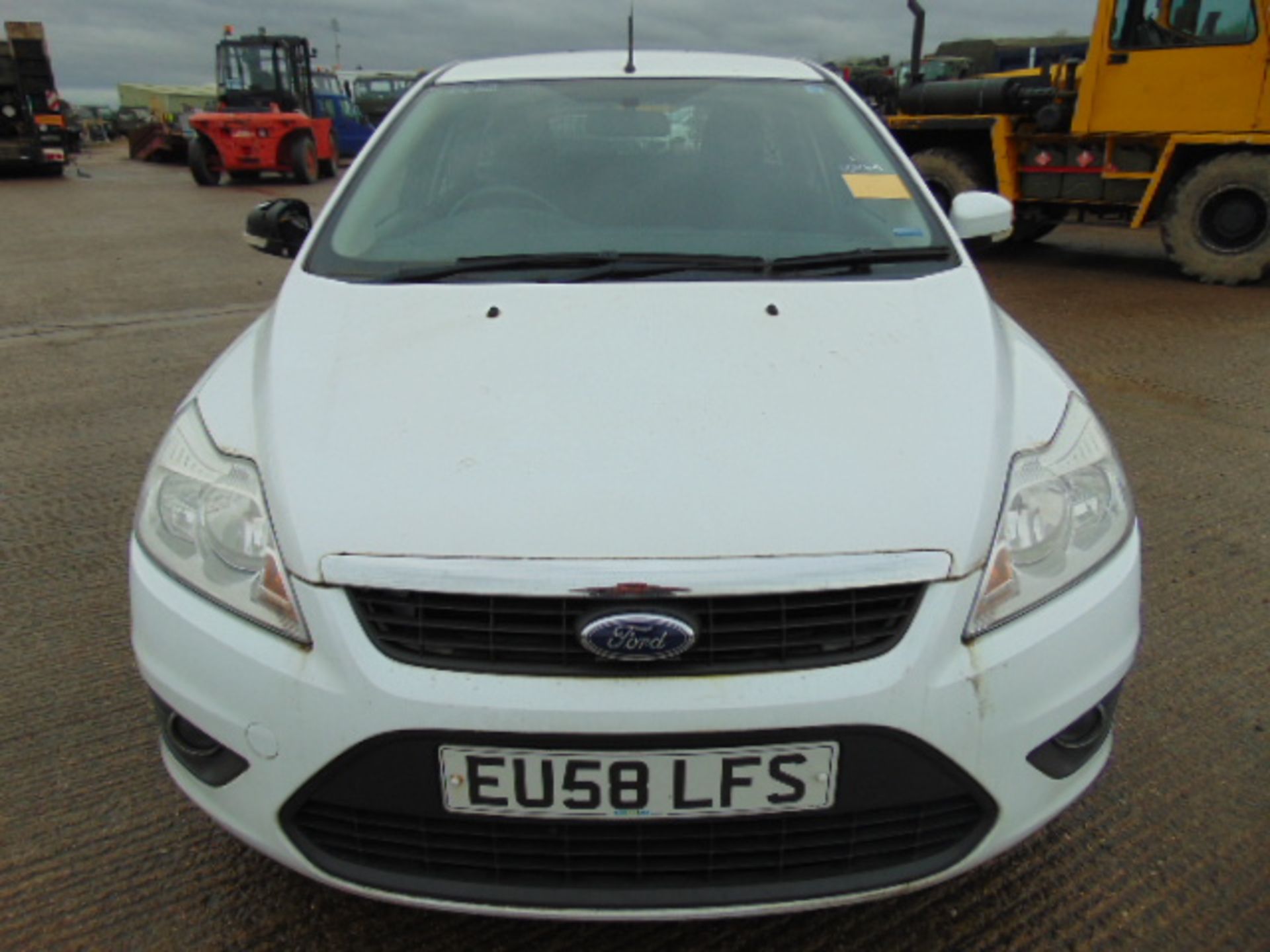 Ford Focus 1.8 Style Turbo Diesel Estate - Image 2 of 18