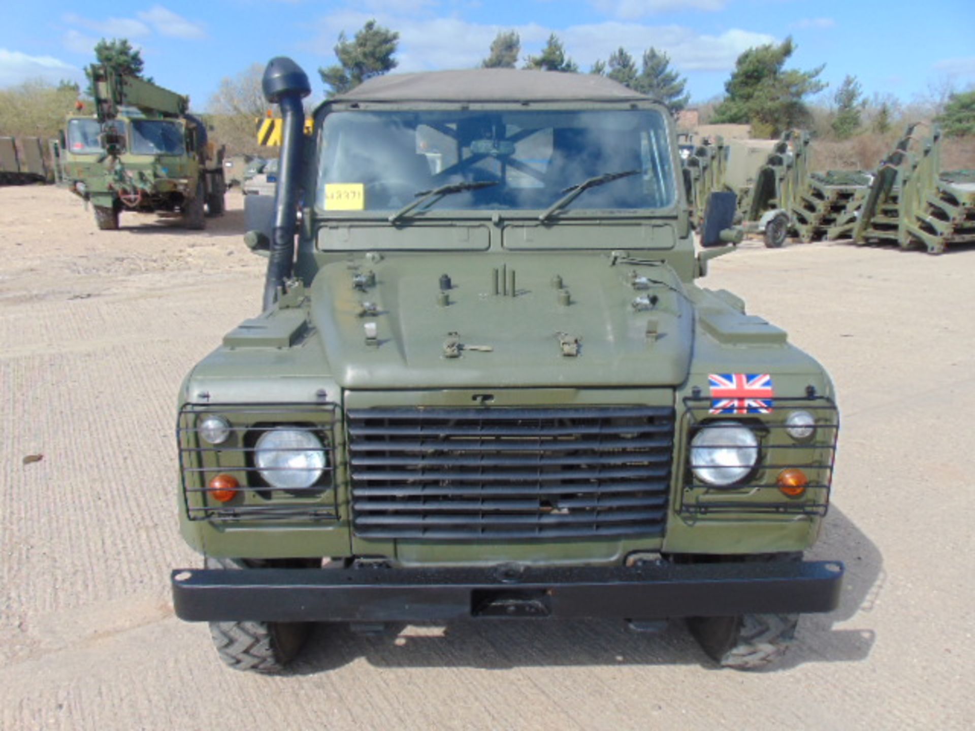 Land Rover Wolf 90 Soft Top - Image 2 of 23