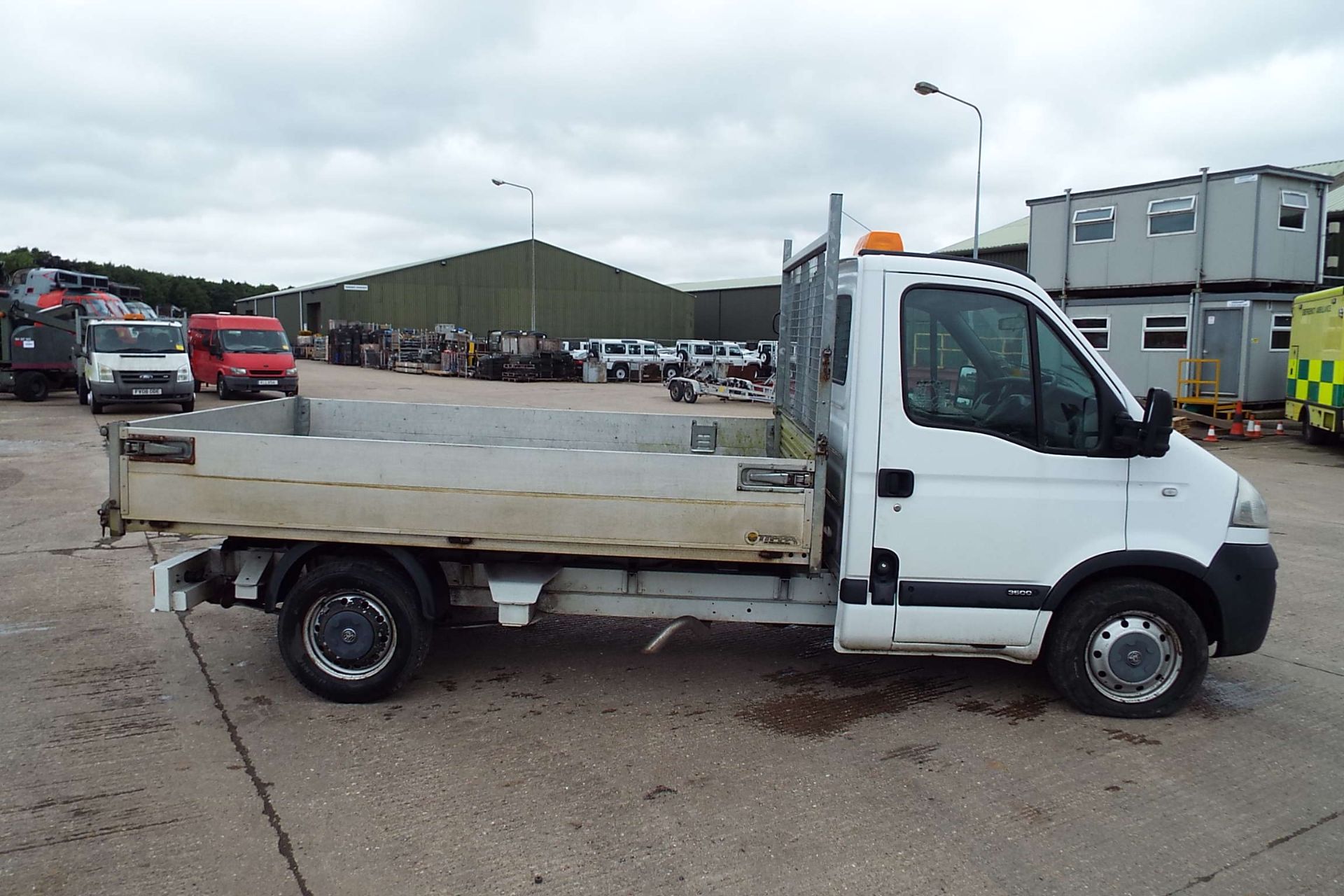 Vauxhall Movano 3500 2.5 CDTi MWB Flat Bed Tipper - Image 9 of 20