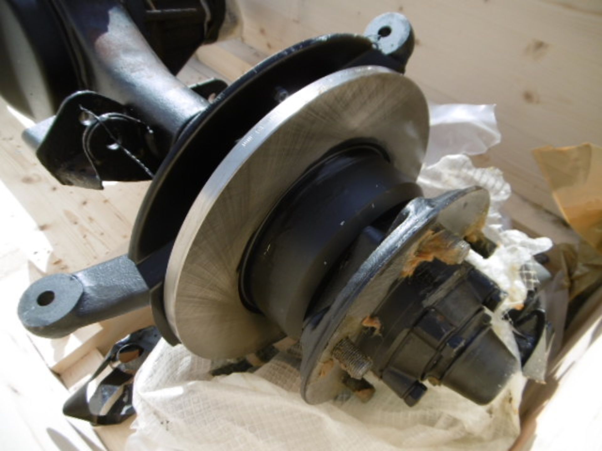 A1 Reconditioned Land Rover Defender Front Axle Case and Diff Assy FRC8783 - Image 2 of 6