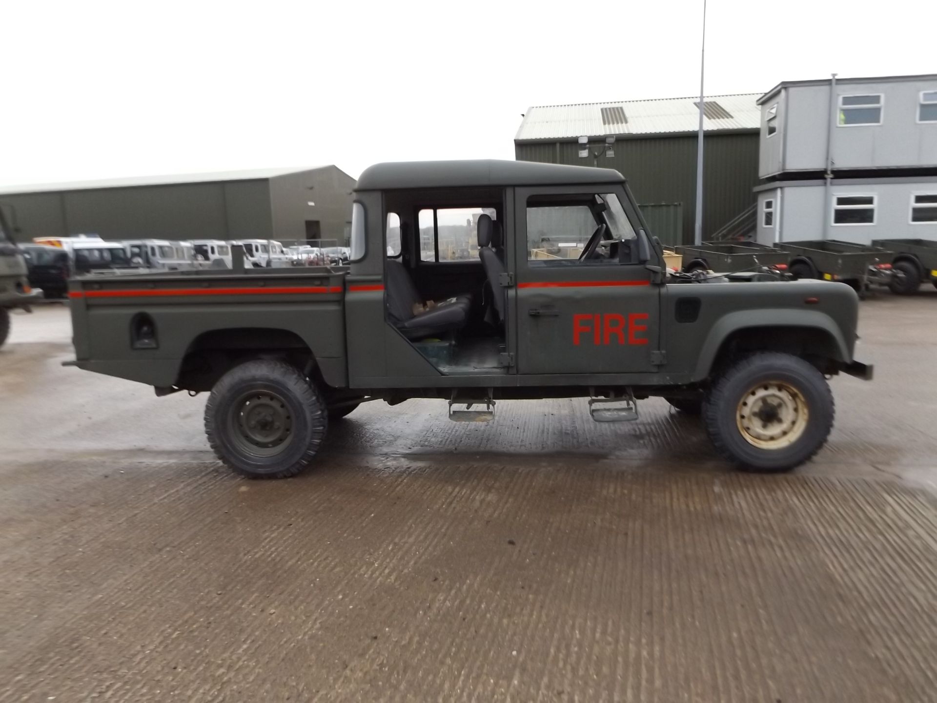 Land Rover Defender 130 TD5 Double Cab Pick Up Spares or Repairs - Image 5 of 17