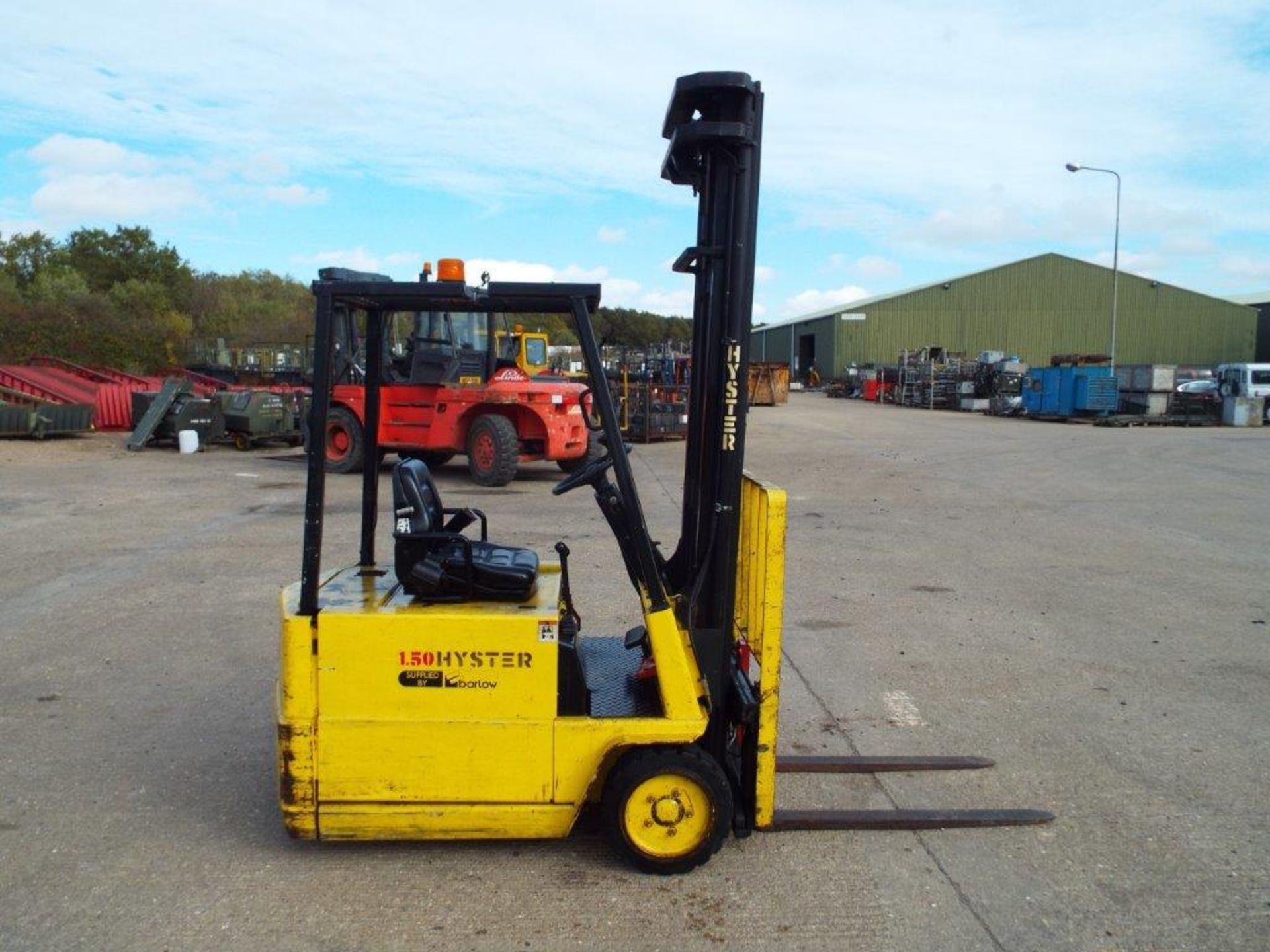 Hyster A1.50XL Electric Forklift with Sideshift - Image 8 of 26