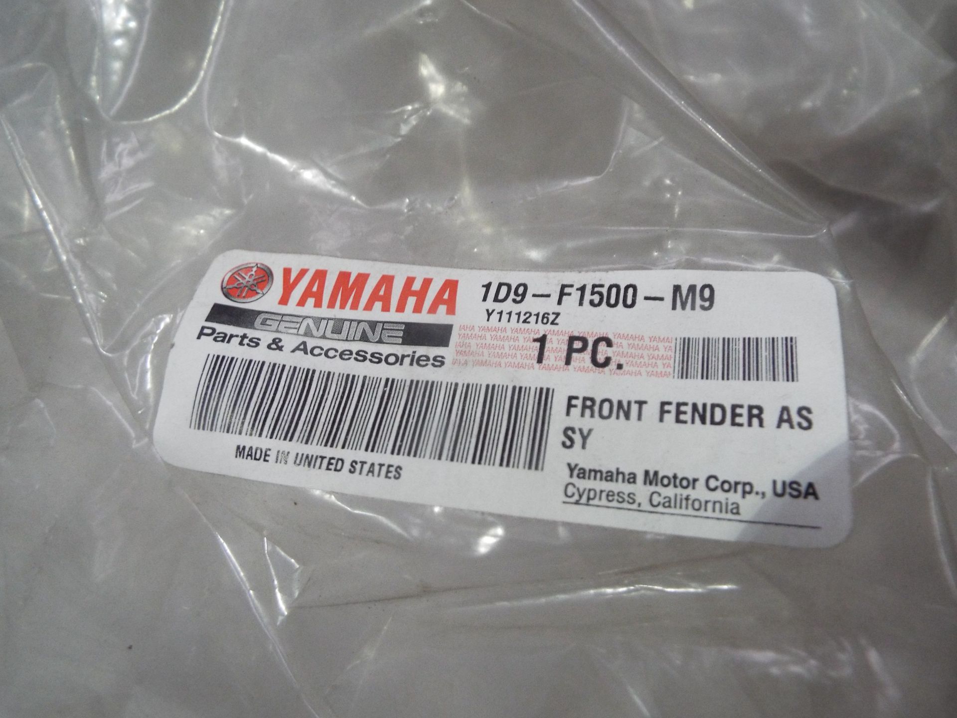 Yamaha Grizzly Front Fender P/No 1D9-F1500-M9 - Image 5 of 6