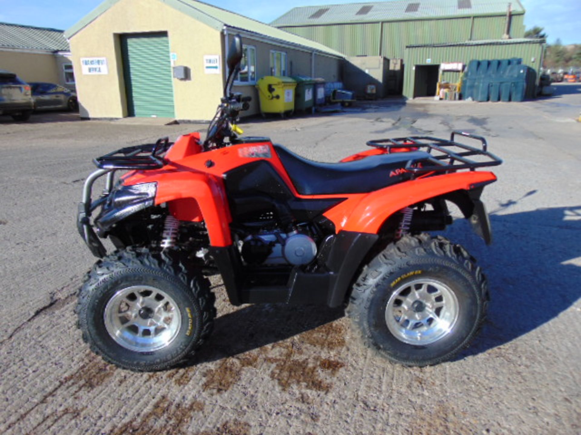 Apache RLX320 2WD Petrol Quad Bike c/w Winch ONLY 167 MILES! - Image 3 of 16