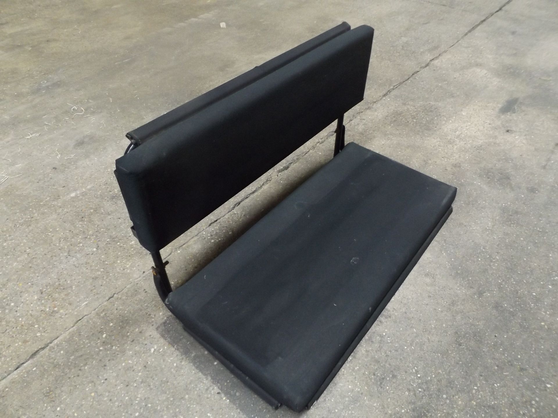 2 x Land Rover Wolf Bench Seats - Image 2 of 9