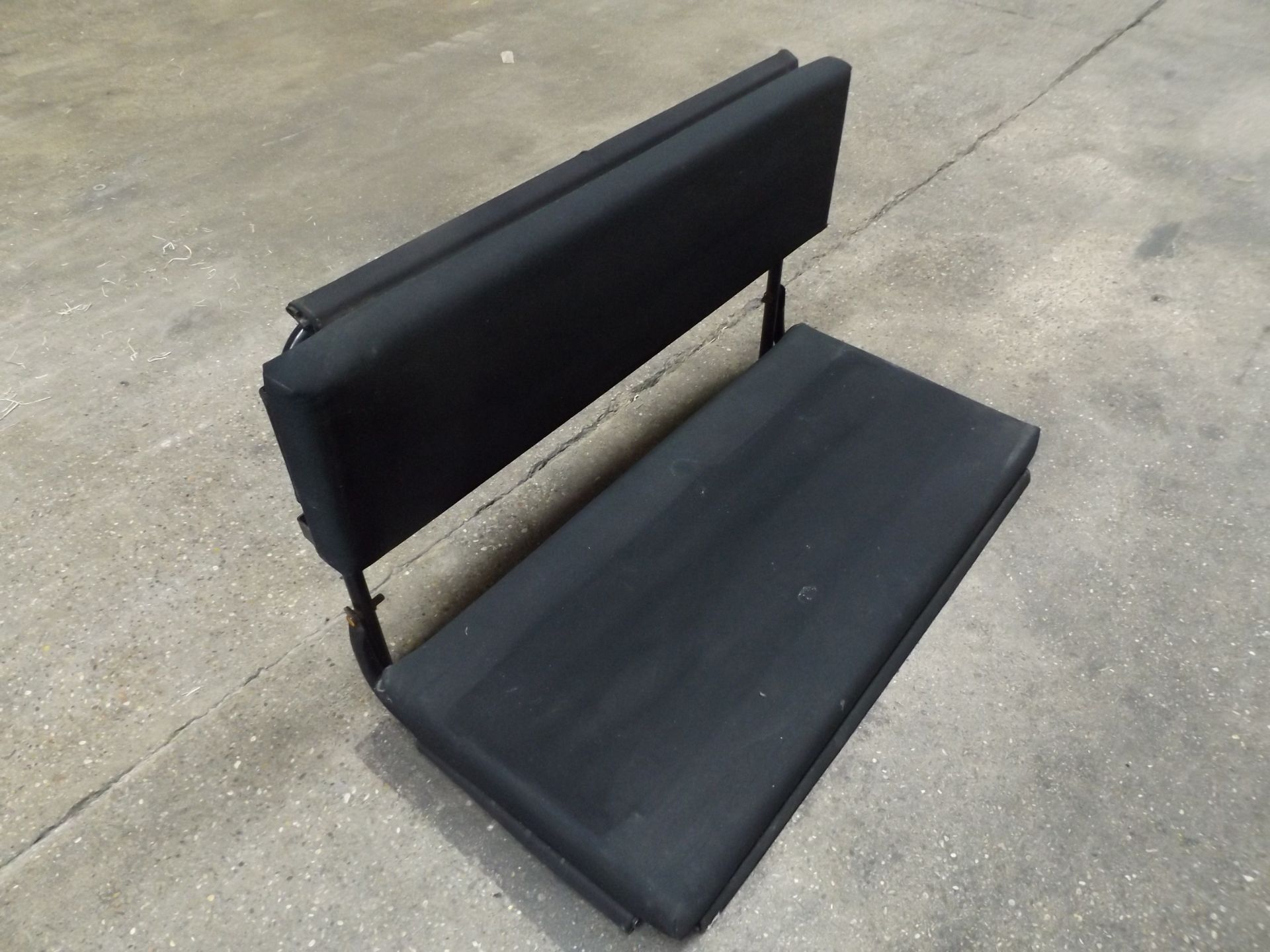 2 x Land Rover Wolf Bench Seats - Bild 2 aus 9