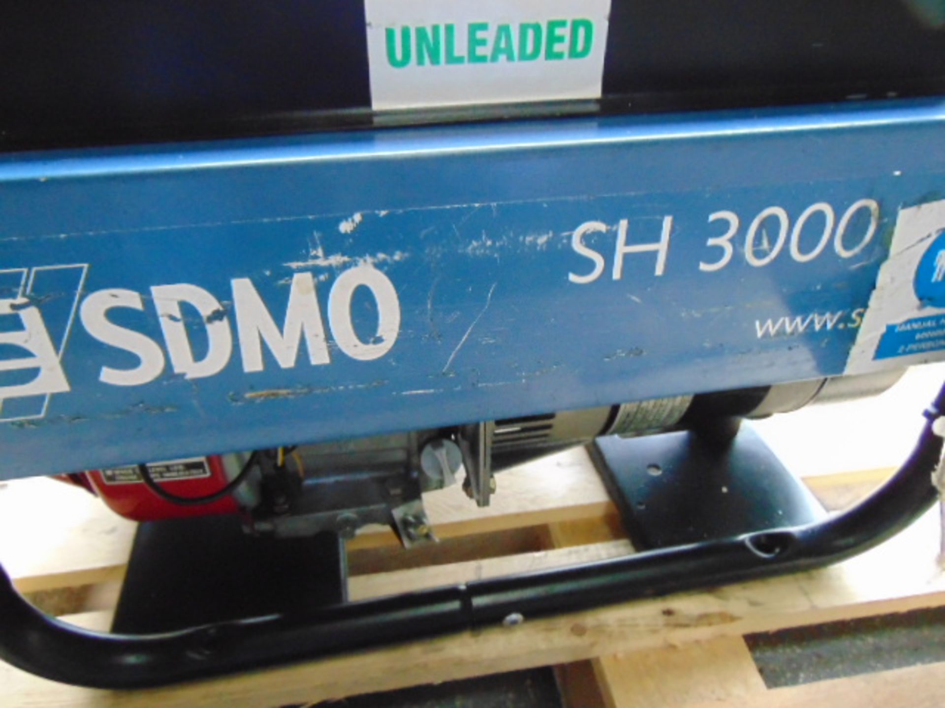Portable SDMO SH3000 3.6KVA Petrol Generator - Image 9 of 11