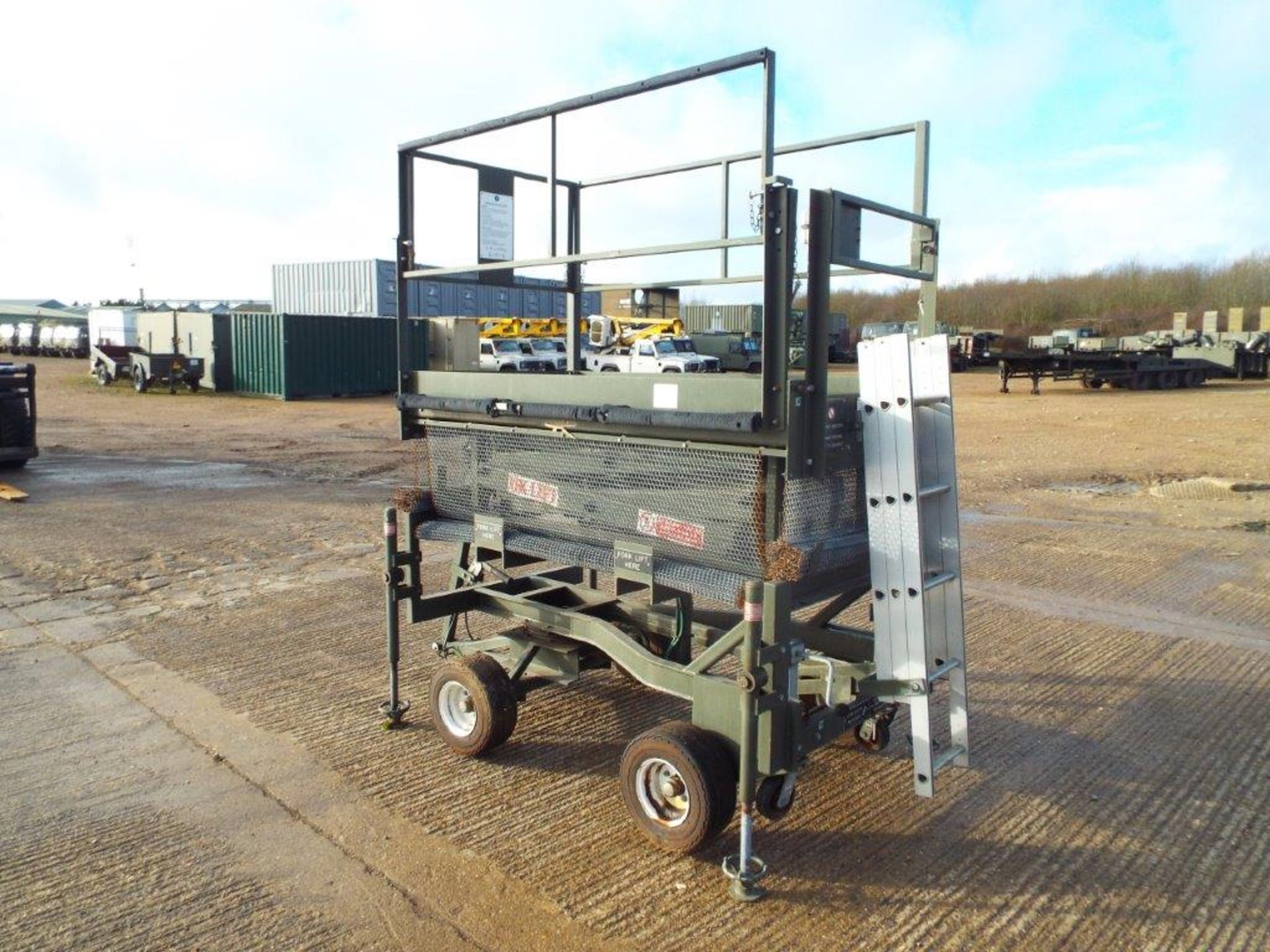 UK Lift 4m Mobile Hydraulic Work Platform - Image 3 of 16