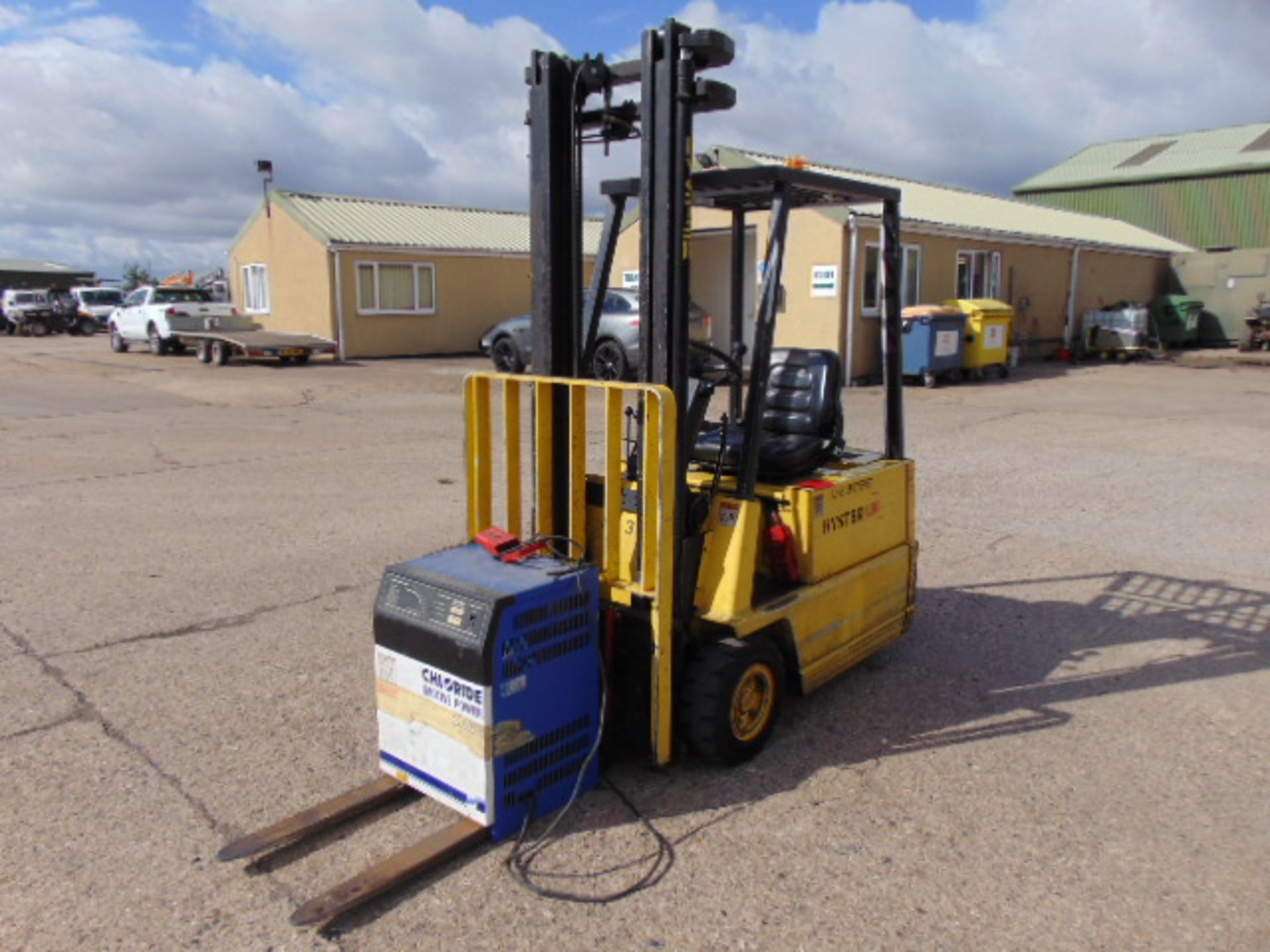 Hyster A1.50XL Electric Forklift with sideshift - Image 4 of 15