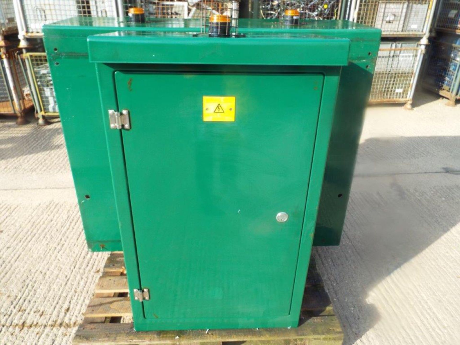 3 x Heavy Duty Electrical Boxes with 400V Control Panels - Image 2 of 12