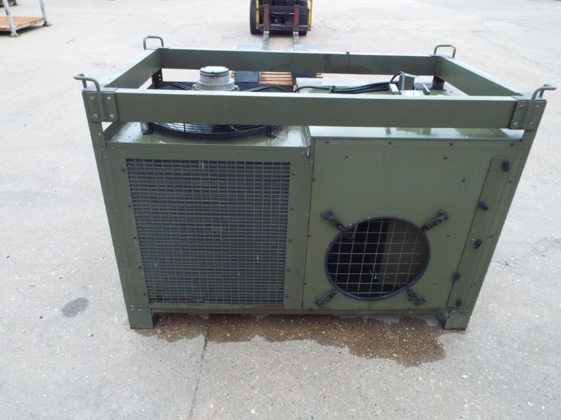 EX RESERVE Zhendre CTZ16H55 Tent/ Marquee Air Conditioning Unit - Image 5 of 12