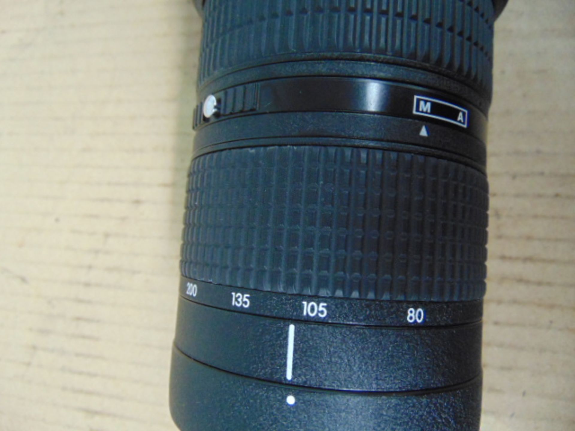 Nikon ED AF Nikkor 80-200mm 1:2.8 D Lense with Leather Carry Case - Image 5 of 11