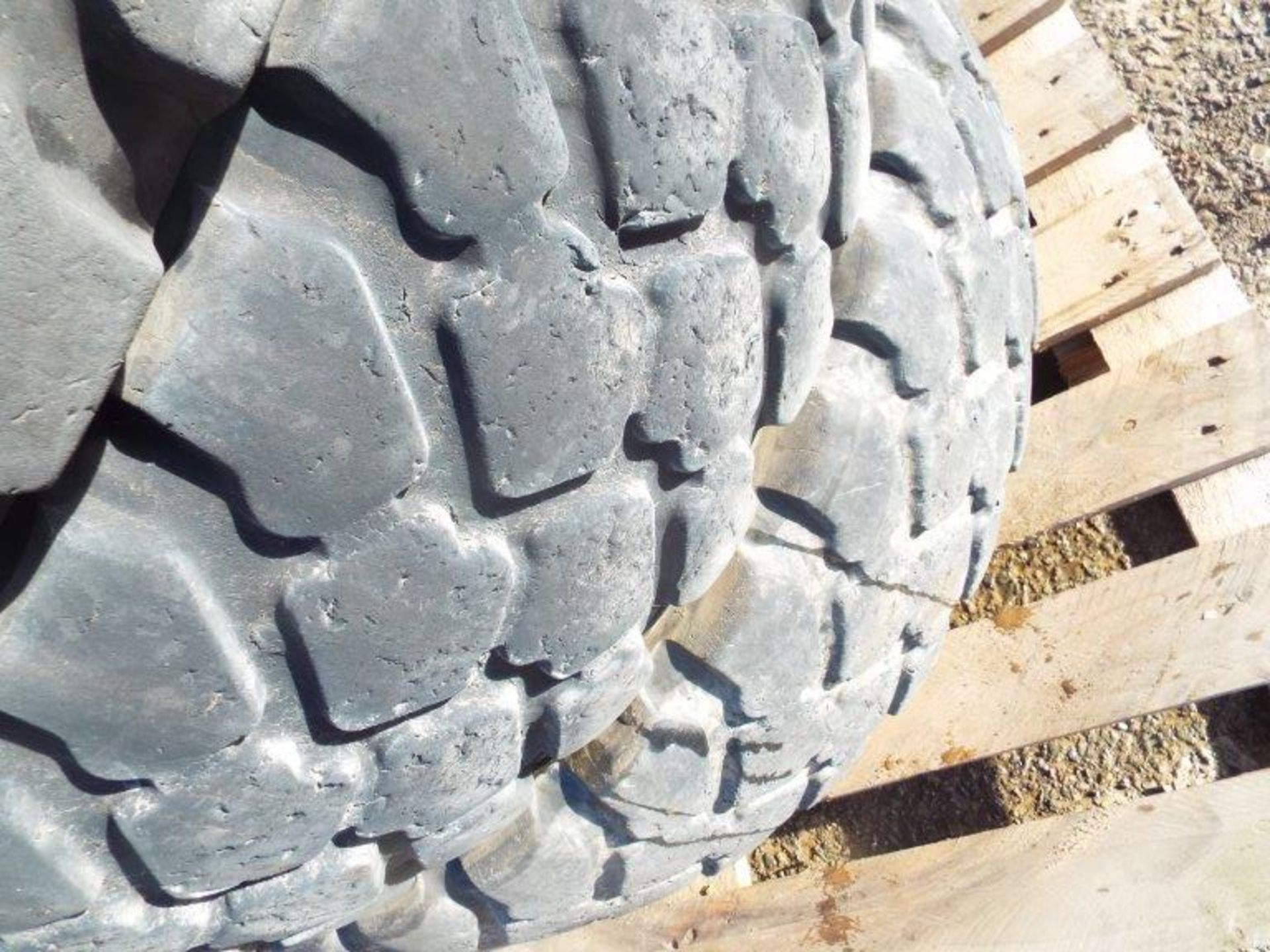 12 x Michelin XZL 365/85 R20 Tyres - Image 2 of 11
