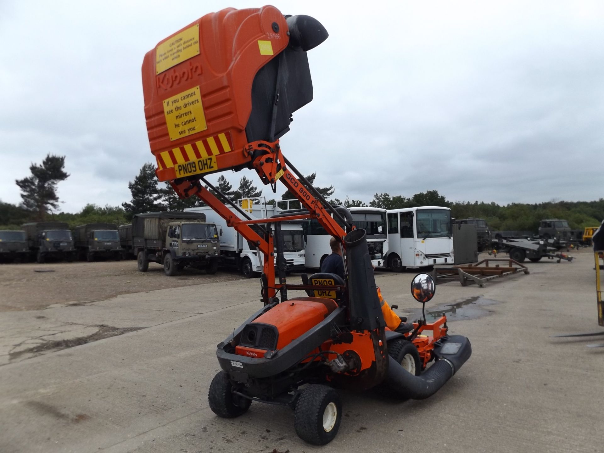 2009 Kubota F3680 4 x 4 Out Front Mower 36 HP Diesel - Image 5 of 15