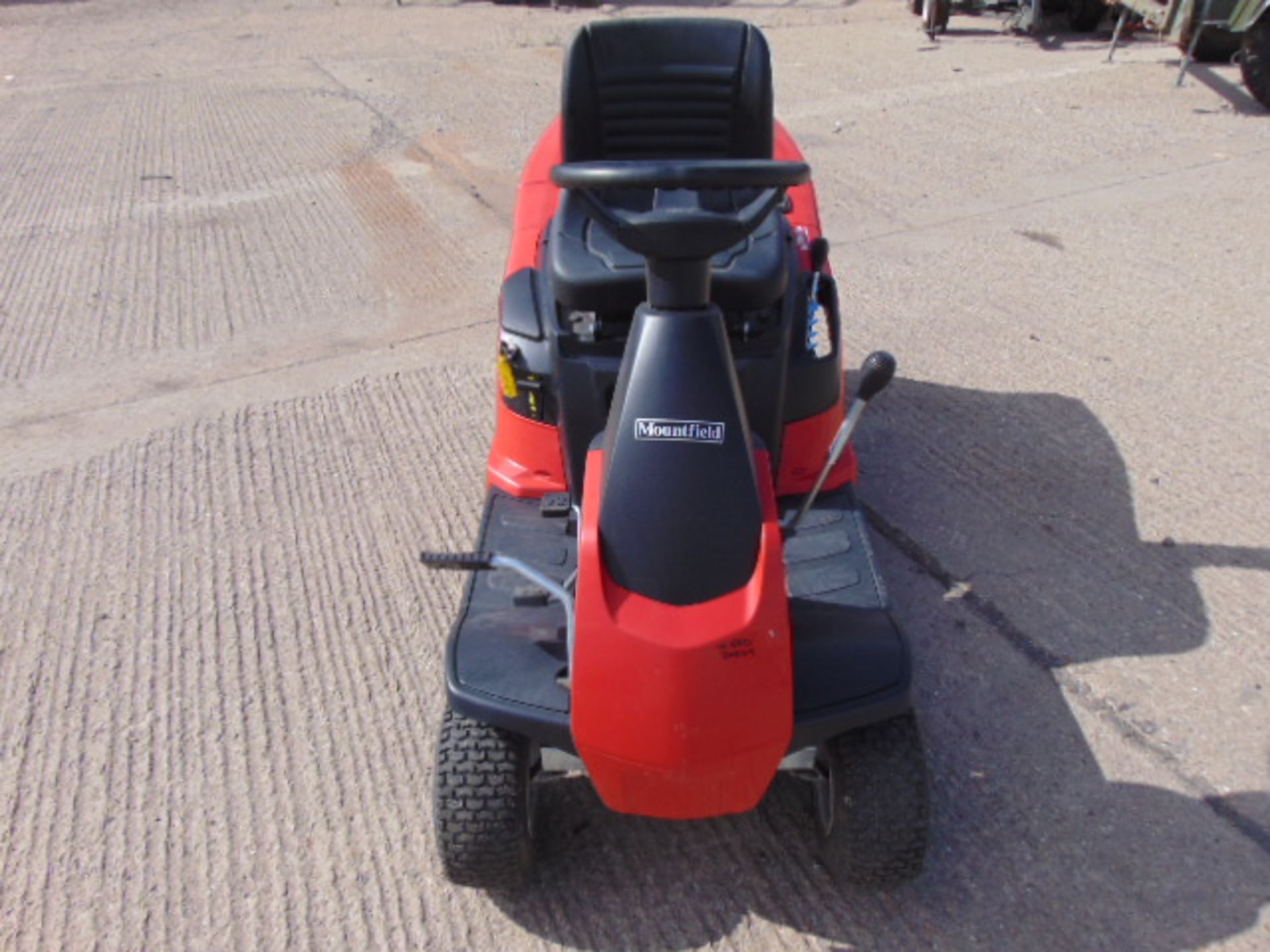 Mountfield 827H Ride On Mower - Bild 2 aus 14