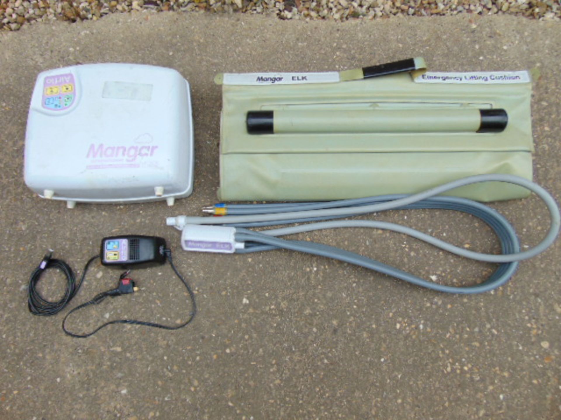 Mangar ELK Emergency Lifting Cushion with Airflow Compressor - Image 11 of 12