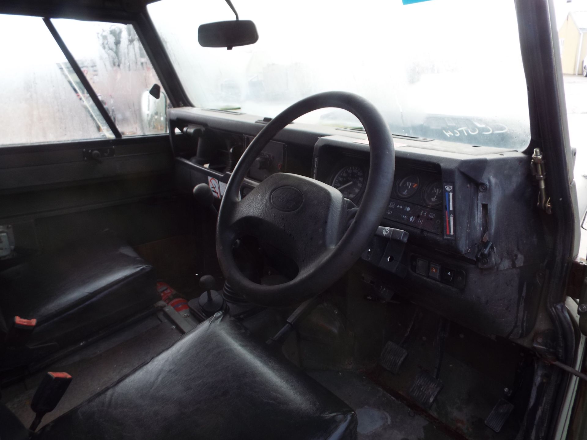 Land Rover Defender 110 Soft Top - R380 Gearbox - Image 14 of 26