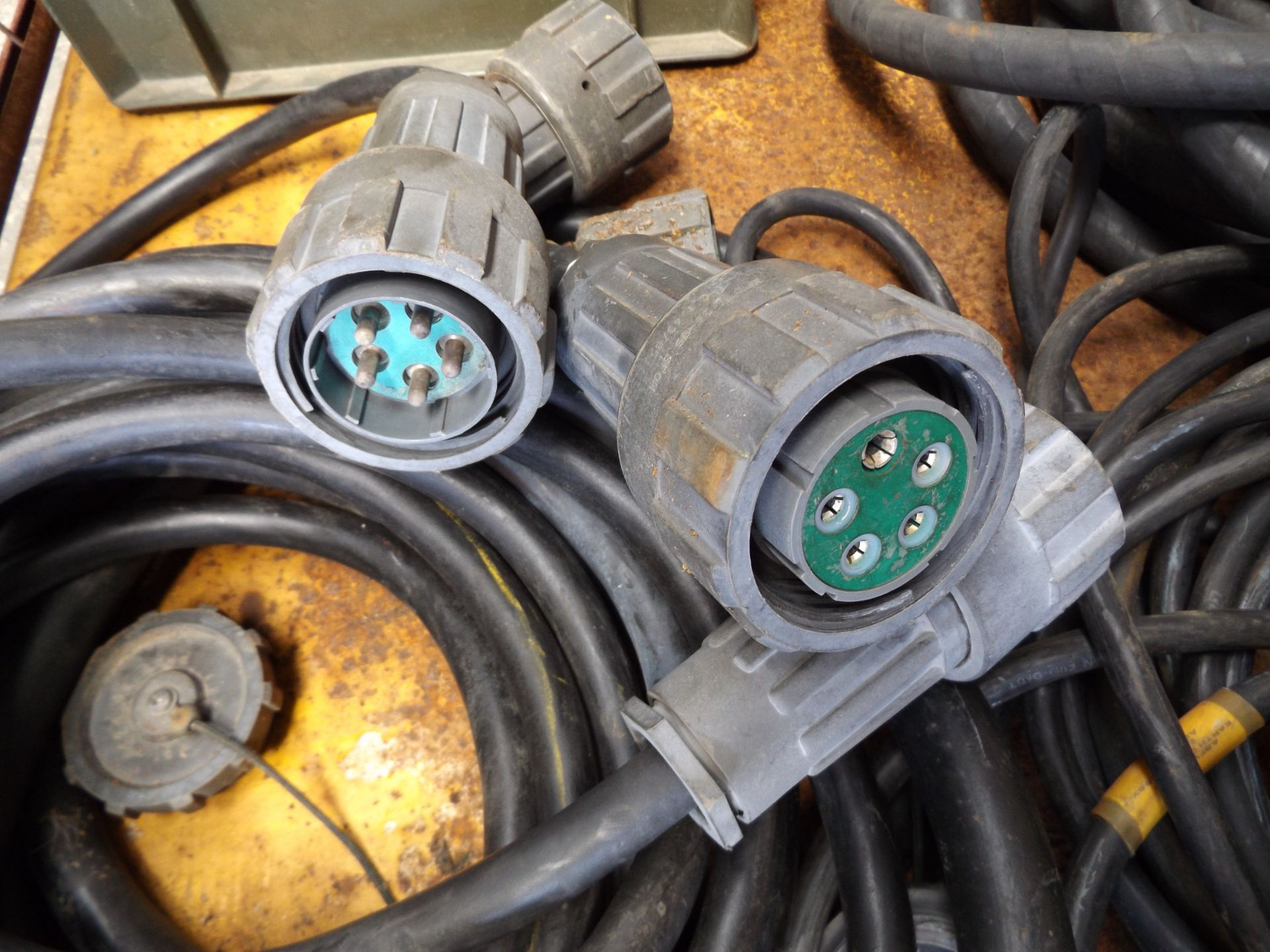 Mixed Stillage of Electrical Cable and Connectors - Image 5 of 8