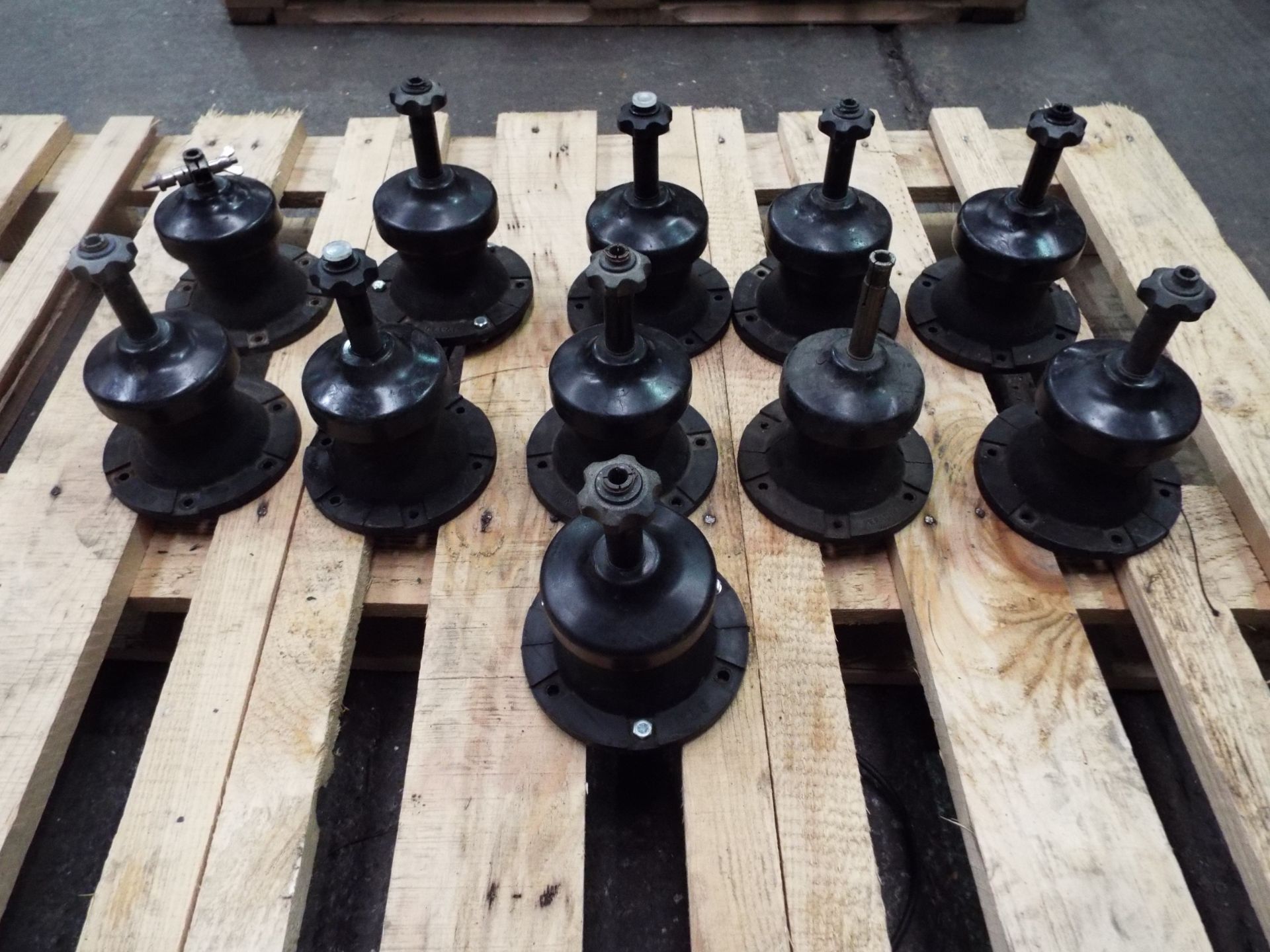 11 x Clansman Antenna Bases - Bild 2 aus 4