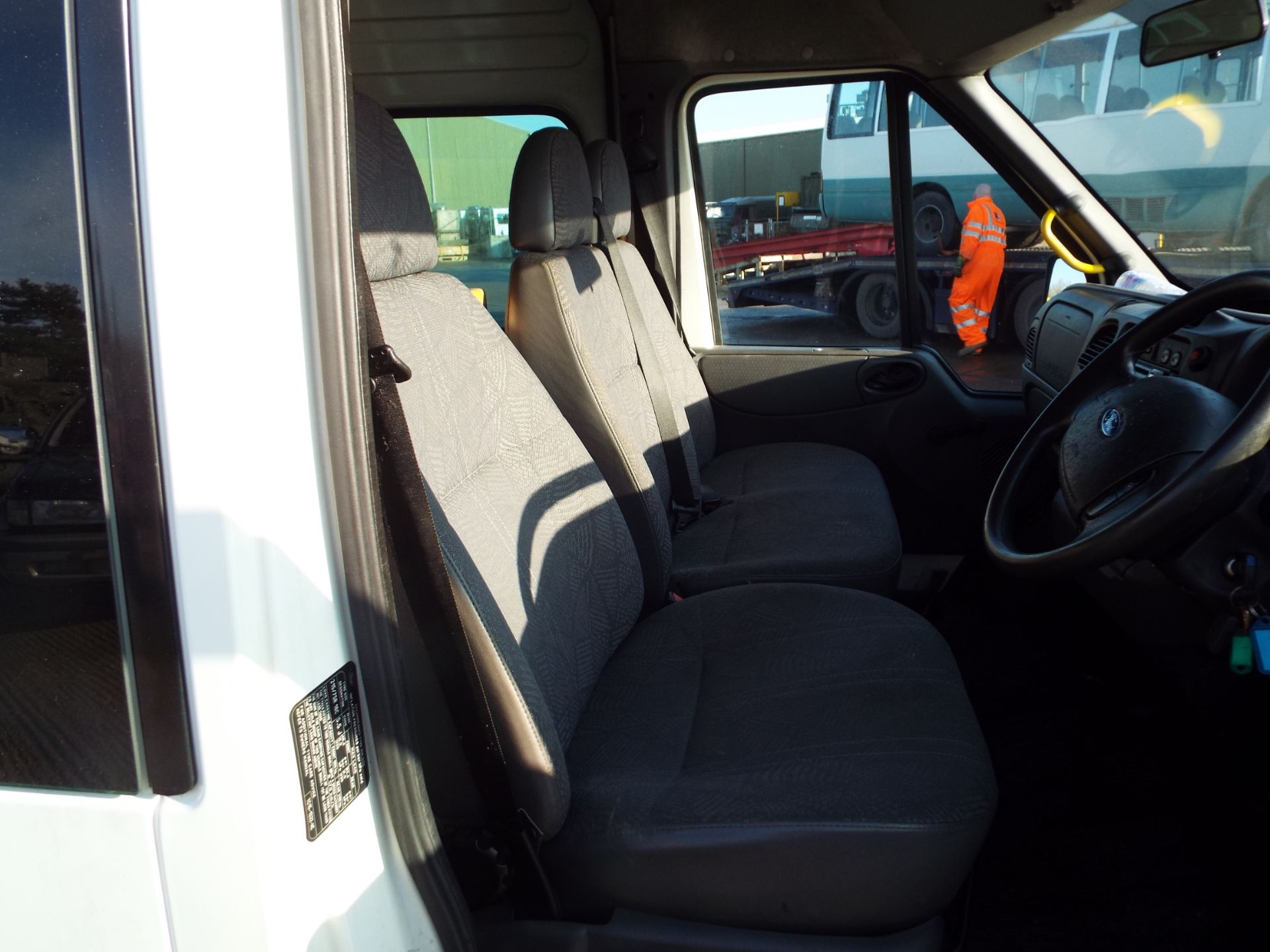 Ford Transit 12 Seat Minibus - Bild 11 aus 19