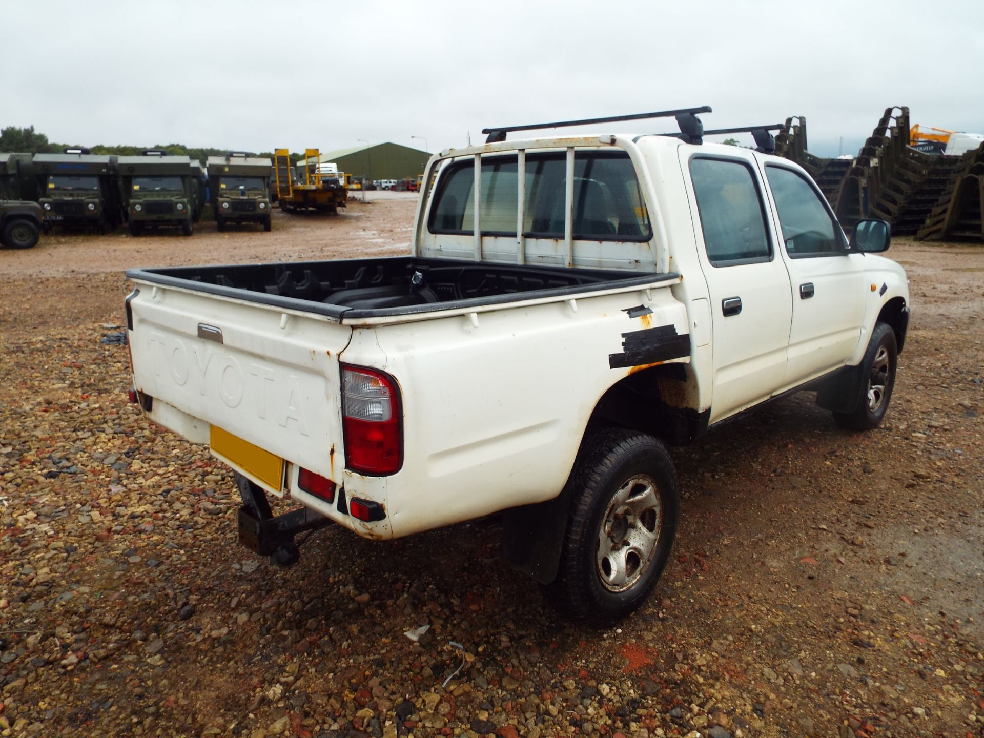 Toyota Hilux Double Cab pickup 2.4 2L-T Turbo Diesel 4 x 4 - Bild 7 aus 22