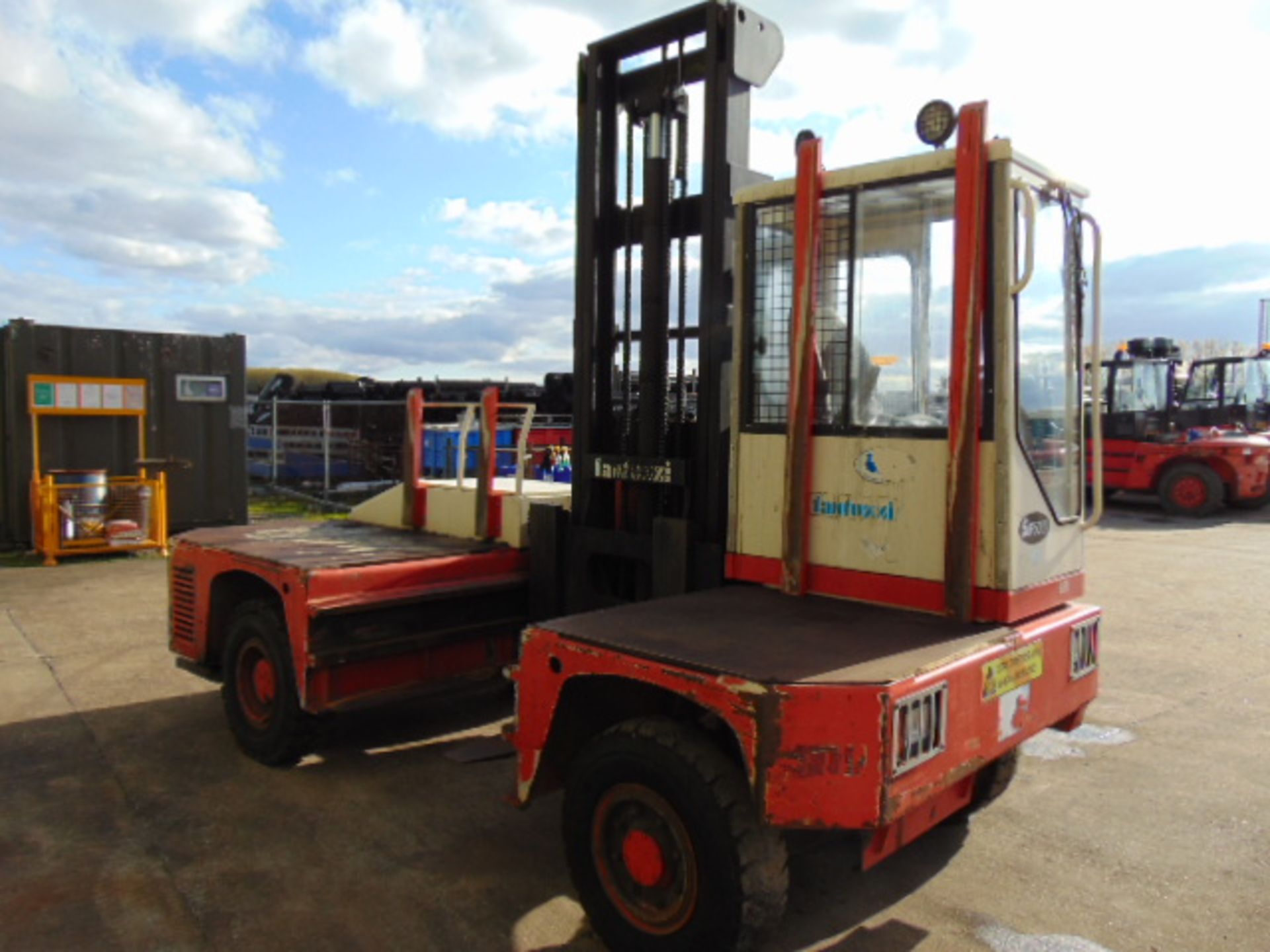 Fantuzzi SF50U 5000Kg Self Propelled Side Loading Fork Lift Truck - Image 7 of 18