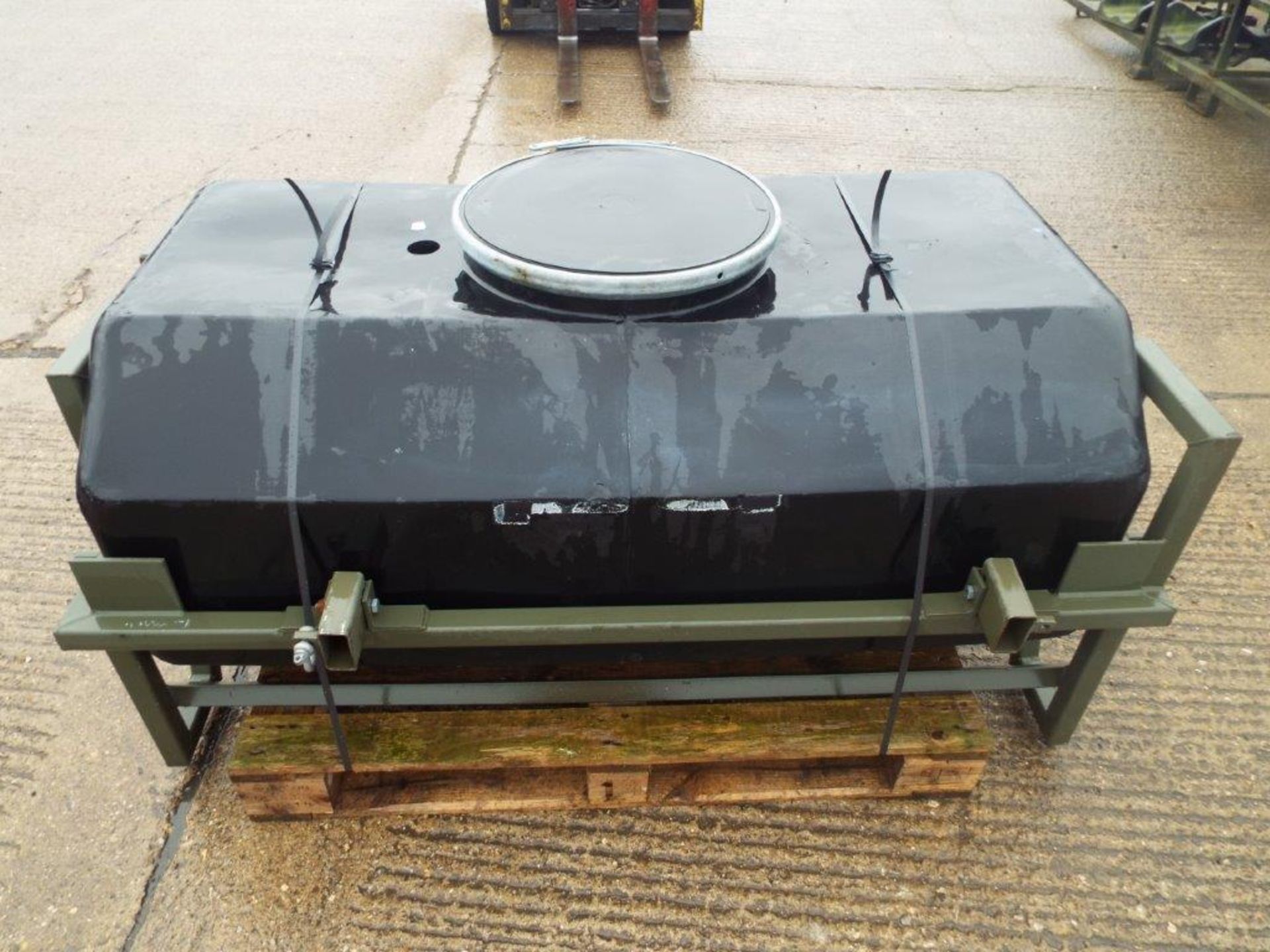 Trailer Mountable Water Tank with Frame - Bild 5 aus 7