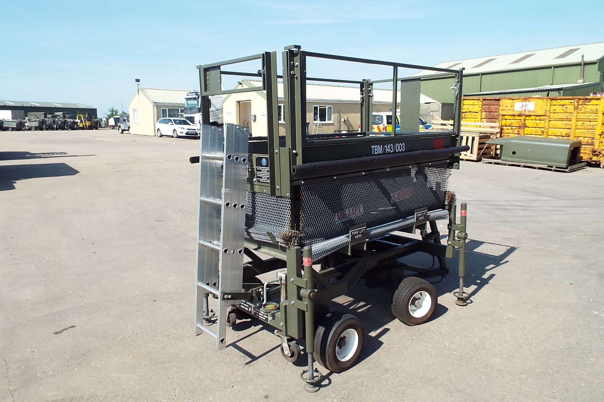 UK Lift 4m Mobile Hydraulic Work Platform - Image 6 of 16