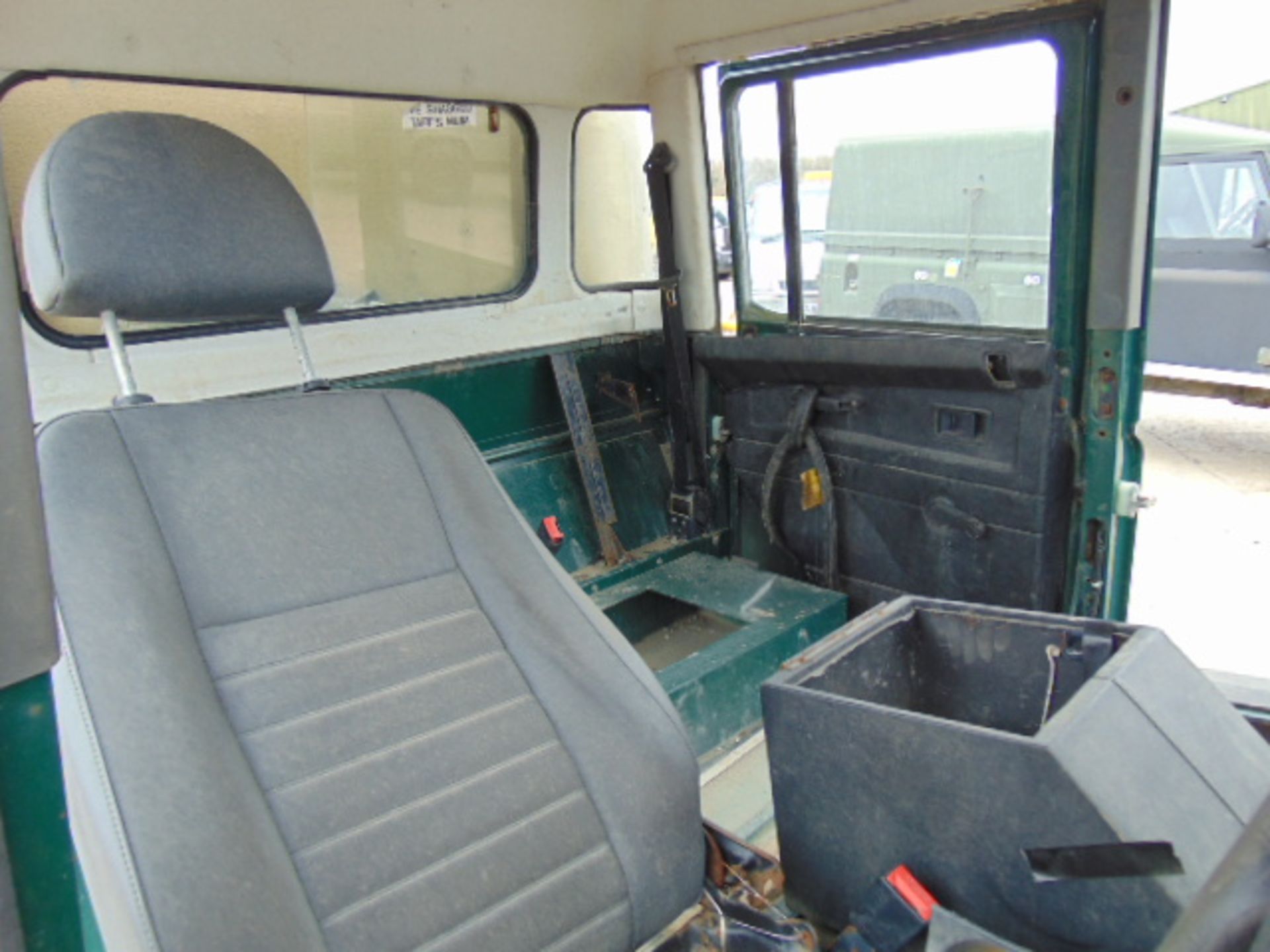 Land Rover Defender 130 TD5 Double Cab Pick Up - Image 10 of 16