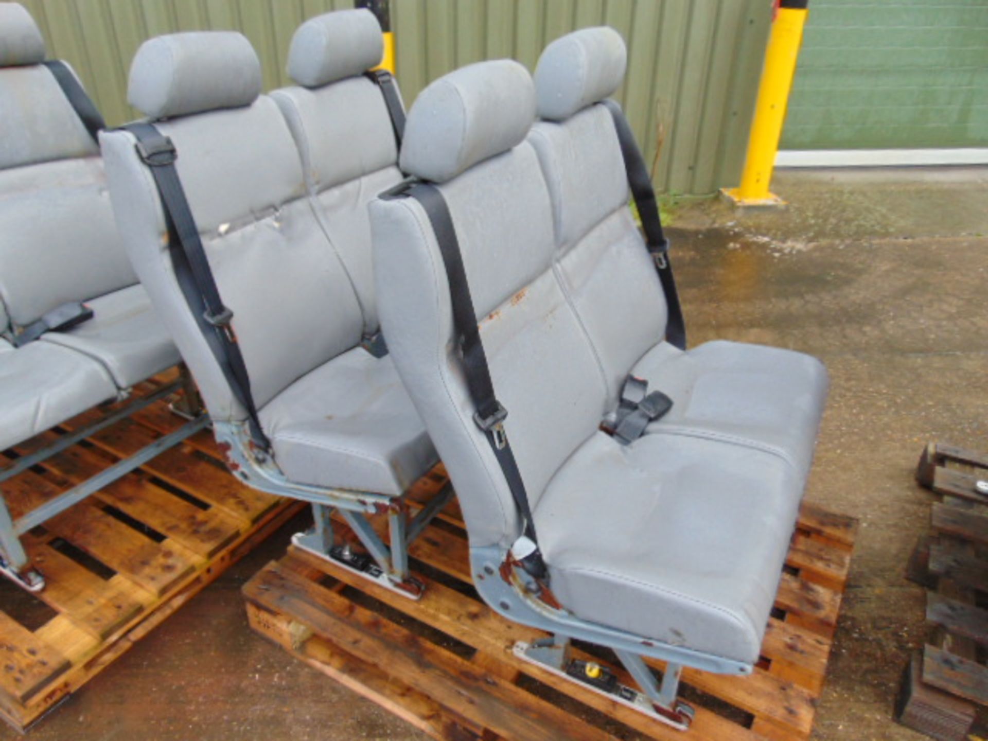 8 x Double Coach Seats - Image 6 of 9