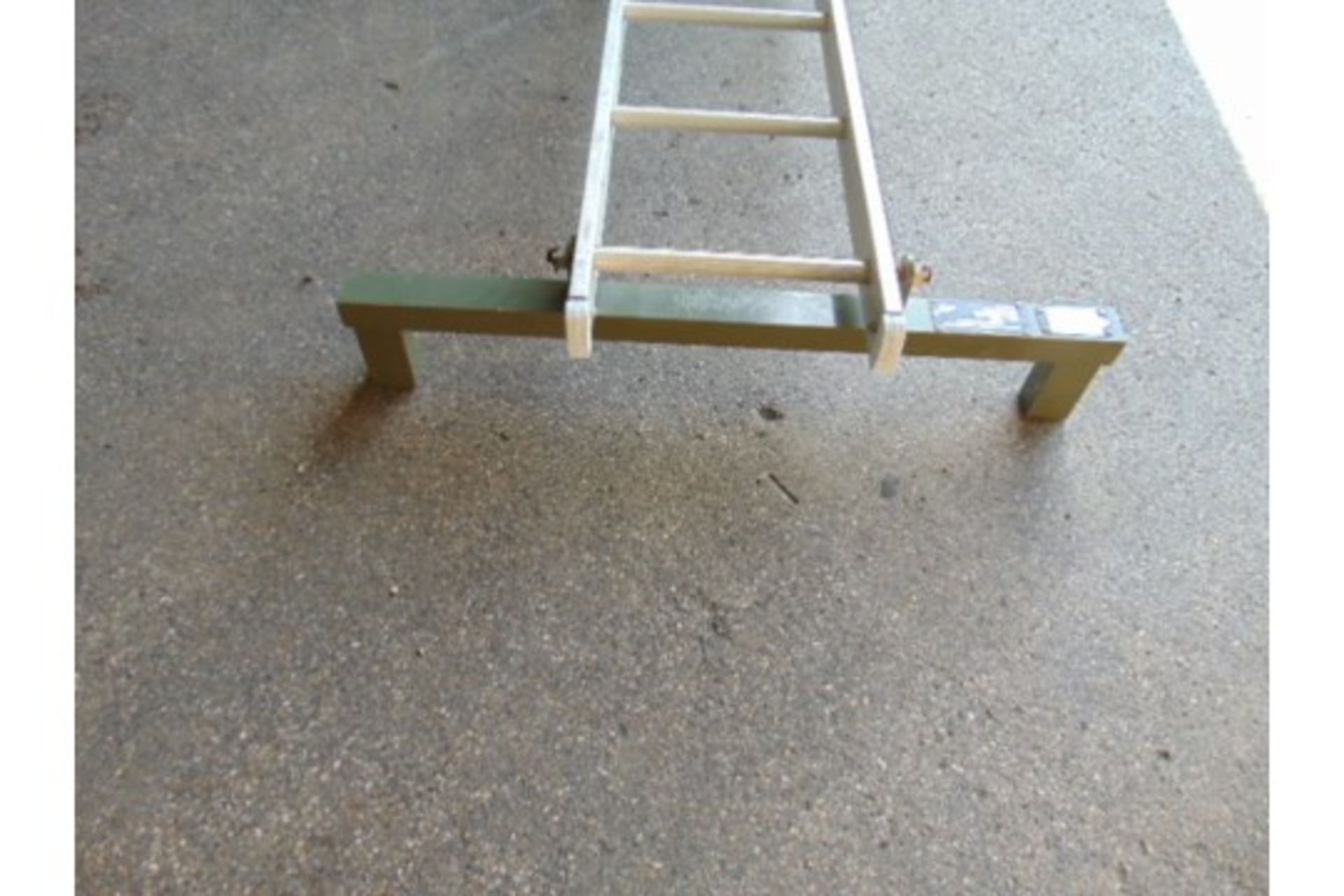 Sidewinder/Sparrow Transportation/Storage Cradle Ladder - Image 4 of 5