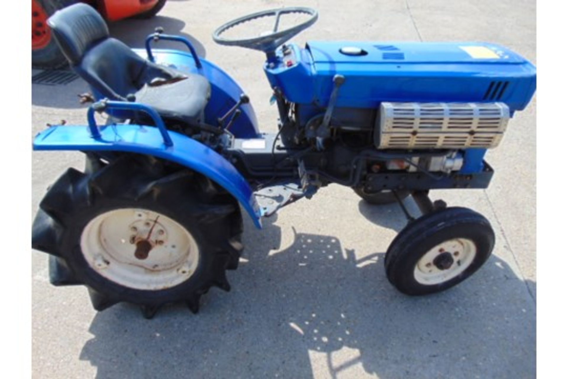 Iseki TX1300 2WD Compact Tractor. - Bild 8 aus 15