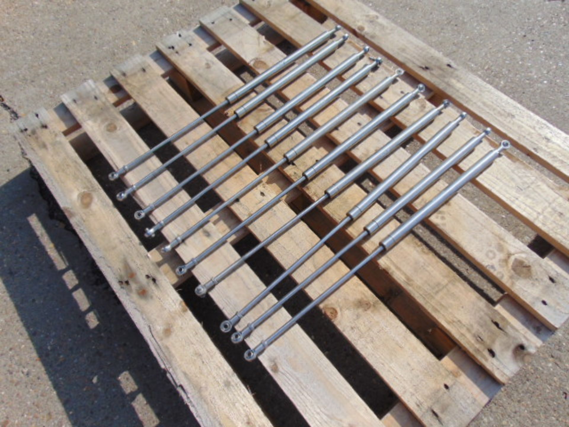 10 x Steel Gas Struts - Image 2 of 6