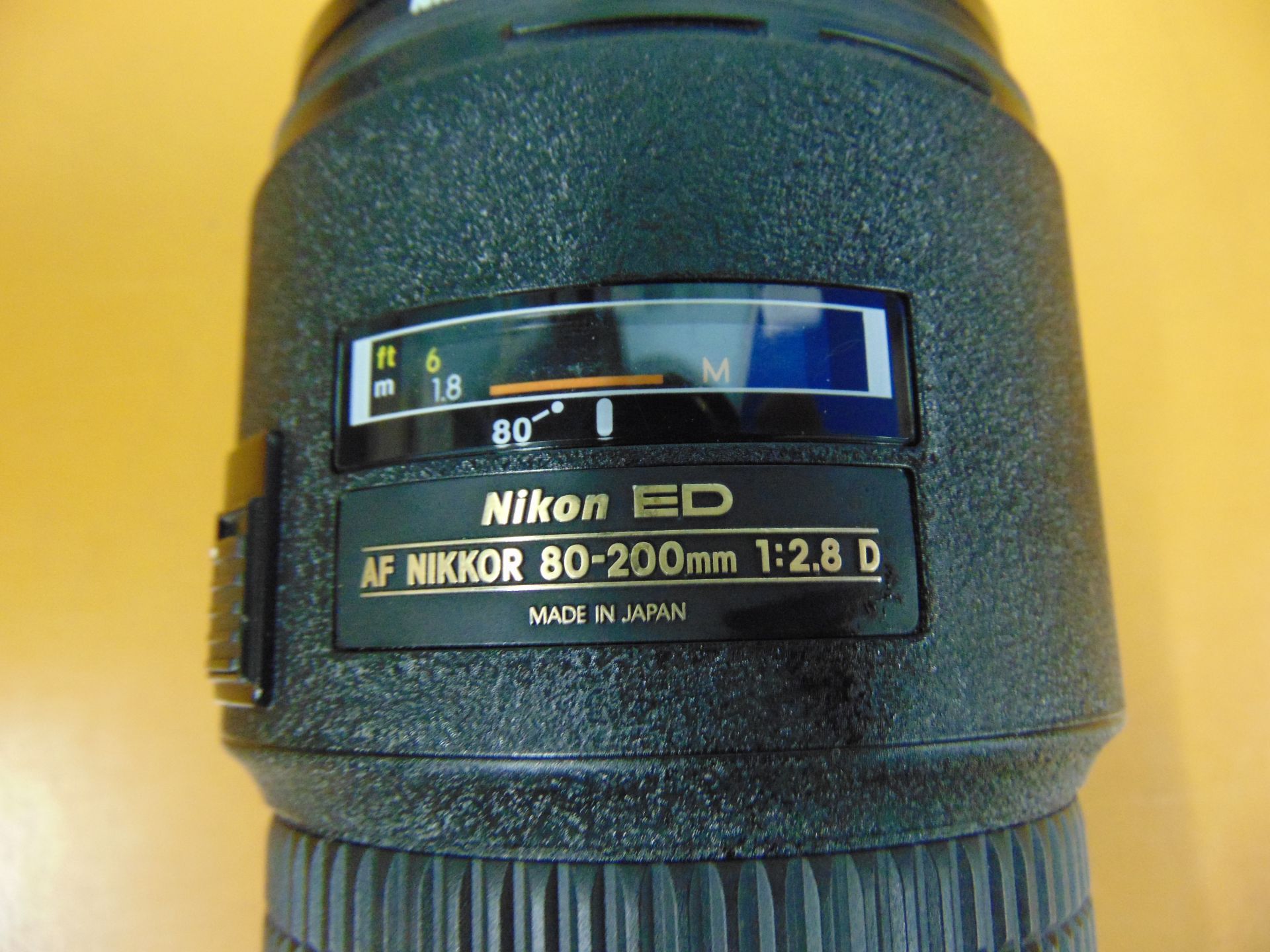 Nikon ED AF Nikkor 80-200mm 1:2.8 D Lense with Leather Carry Case - Image 3 of 8